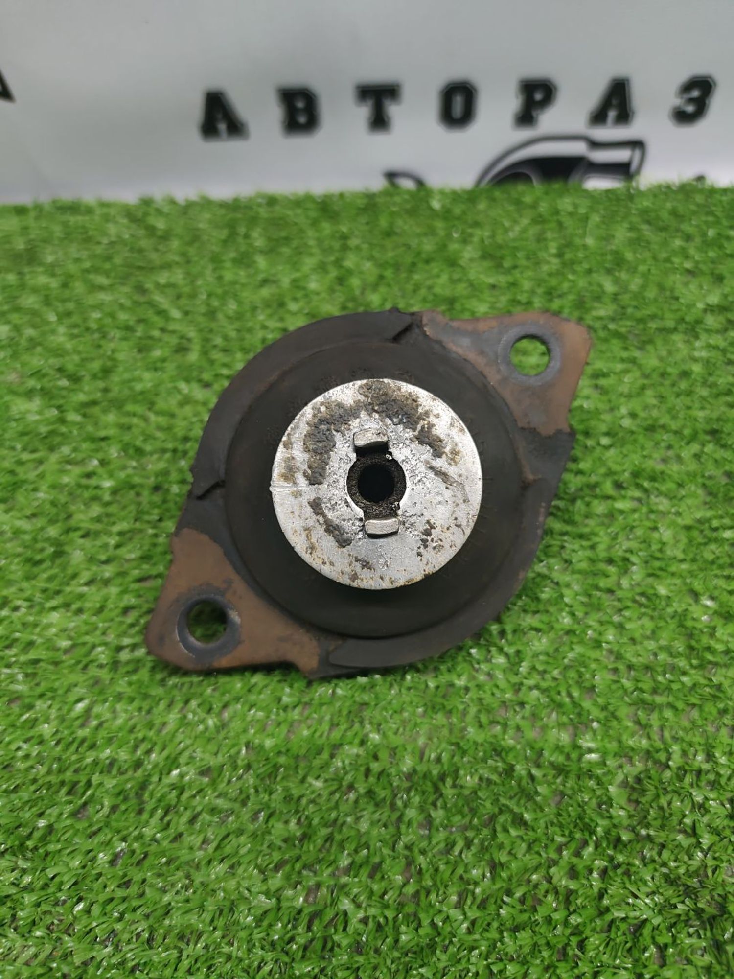 https://ycs.partsauto.market/partsauto-images/thmbs/userImages/cca1856e256b5441544f9aba03b424a6/part/d0aa55ff-e07b-4dbd-9c95-fa4286a26b87_1781098079146.jpg