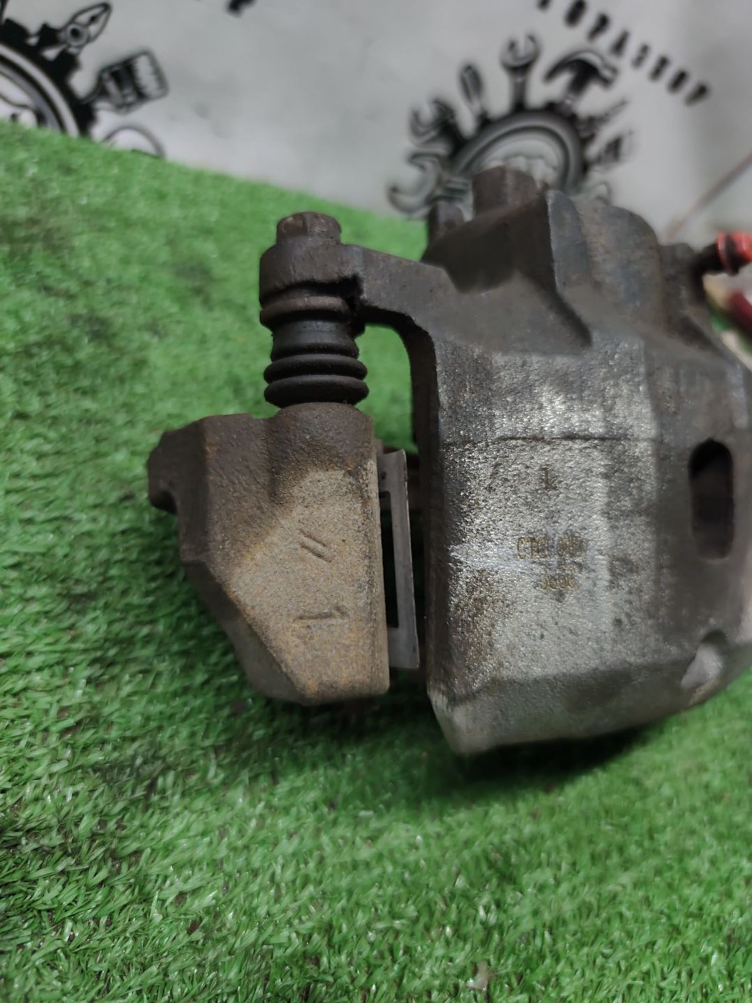 https://ycs.partsauto.market/partsauto-images/thmbs/userImages/cca1856e256b5441544f9aba03b424a6/part/d114ce98-cc8c-4a3a-9630-b187629ff50b_1779256837793.jpg