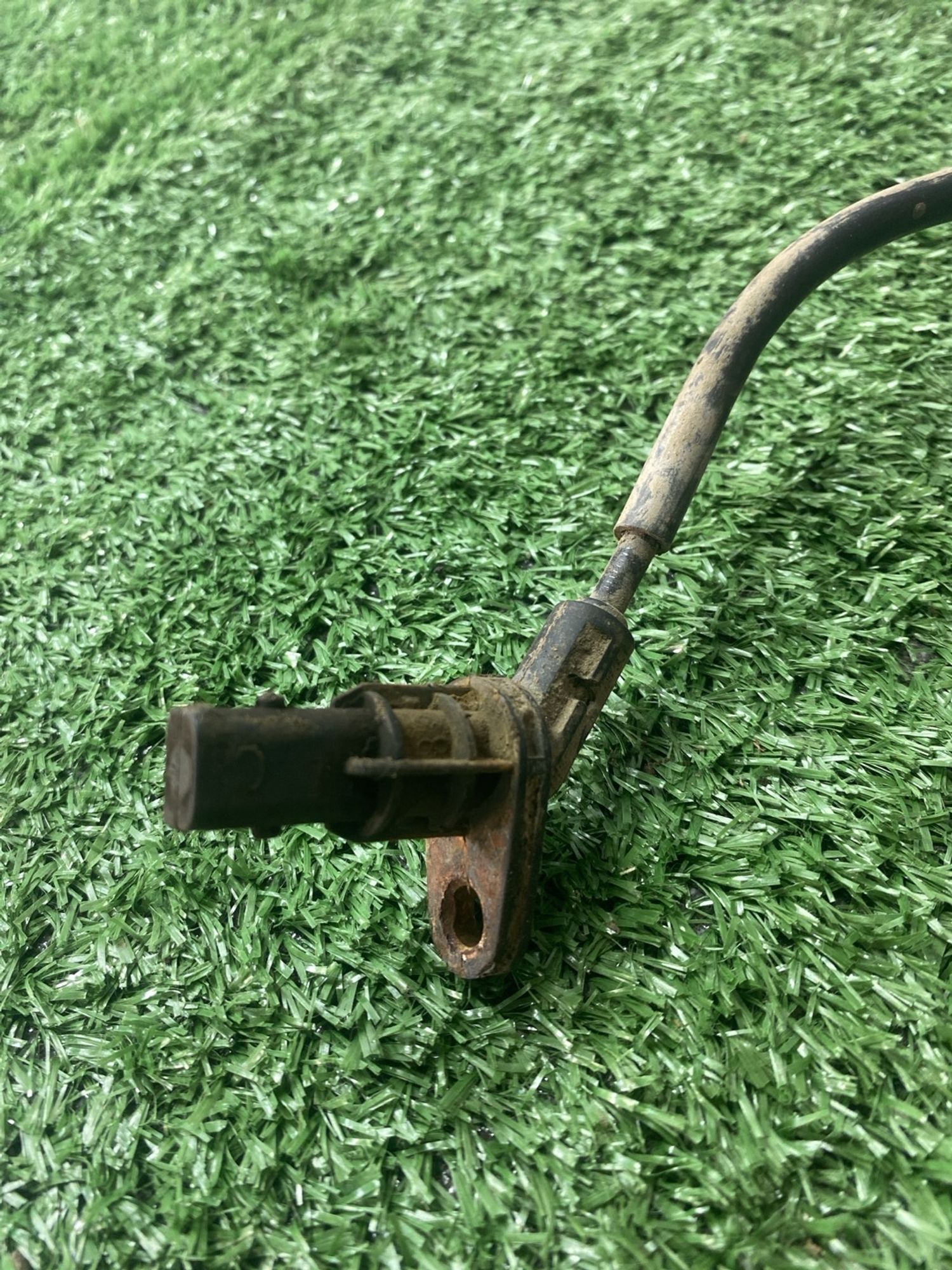https://ycs.partsauto.market/partsauto-images/thmbs/userImages/cca1856e256b5441544f9aba03b424a6/part/d1518c90-c23c-4302-b52a-e445e949e510_1781075214922.jpg