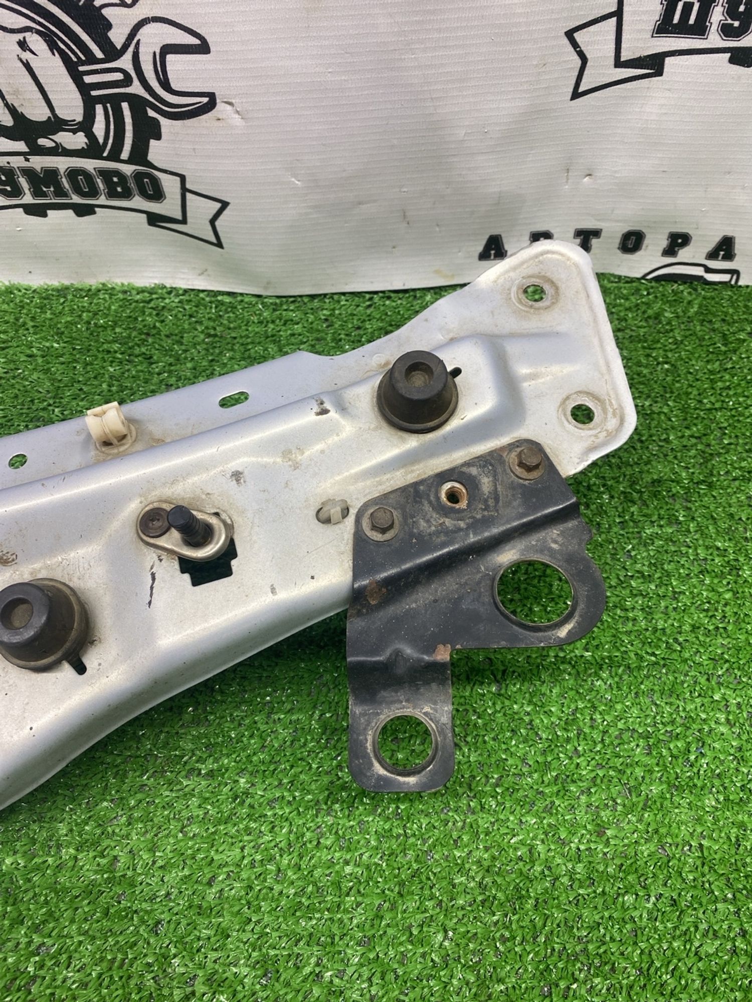 https://ycs.partsauto.market/partsauto-images/thmbs/userImages/cca1856e256b5441544f9aba03b424a6/part/d1556f6a-aa38-408c-b341-54a77ca14eaa_1780900939073.jpg