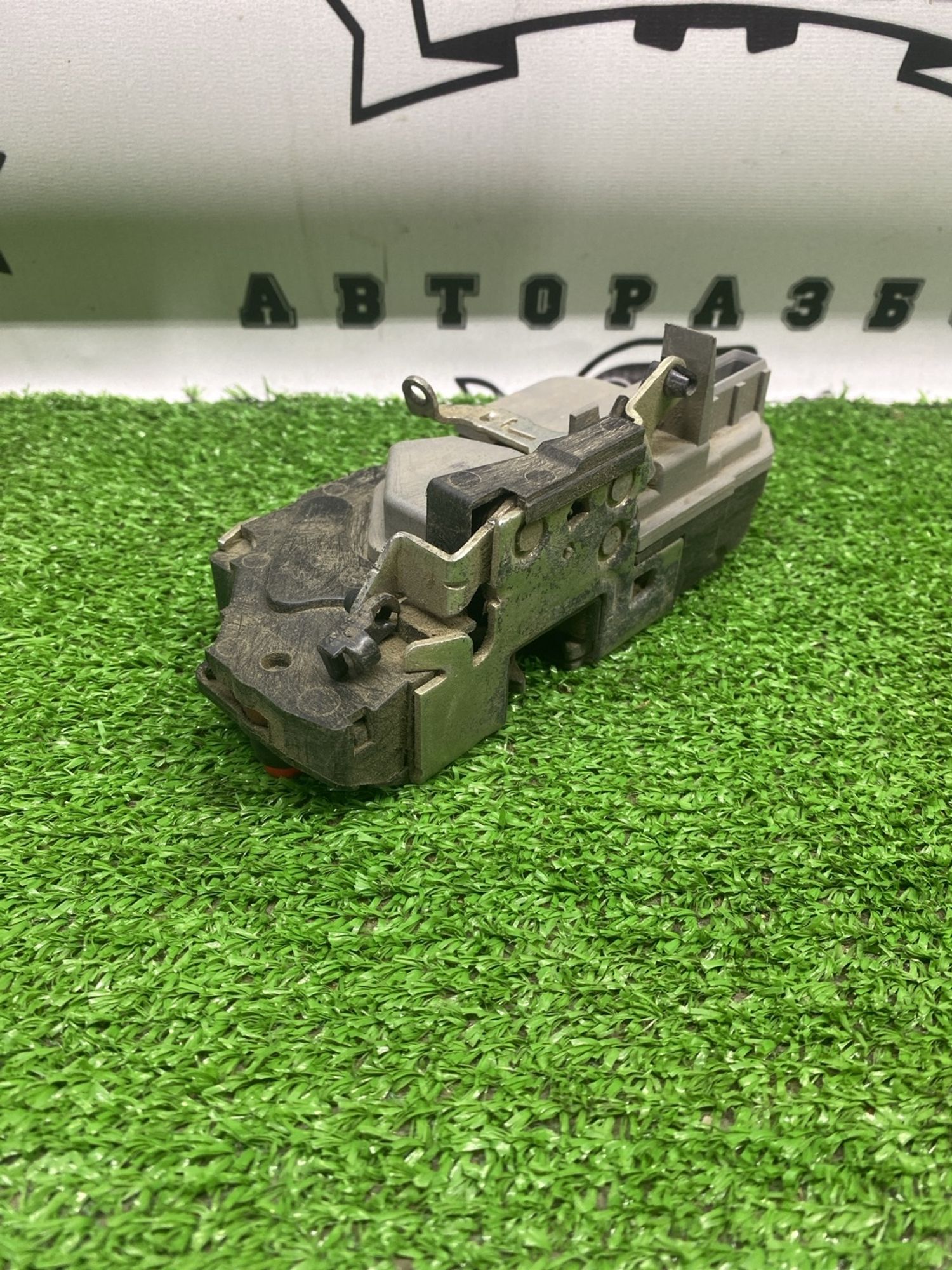 https://ycs.partsauto.market/partsauto-images/thmbs/userImages/cca1856e256b5441544f9aba03b424a6/part/d225737f-a7a7-4162-8278-f4b25e386262_1782988931451.jpg