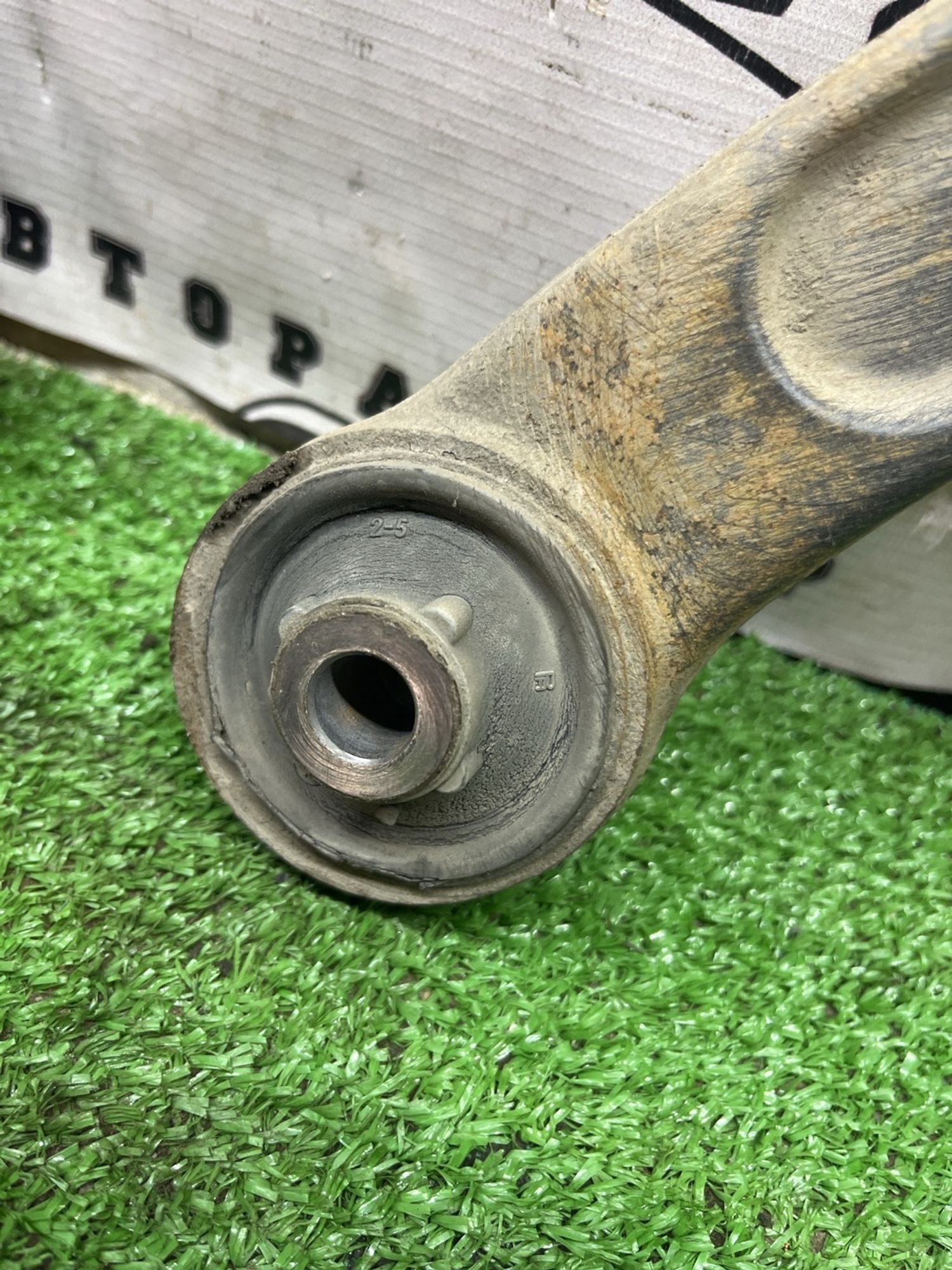 https://ycs.partsauto.market/partsauto-images/thmbs/userImages/cca1856e256b5441544f9aba03b424a6/part/d355efb2-08c1-4e40-a010-5a2662e6354d_1777886935304.jpg