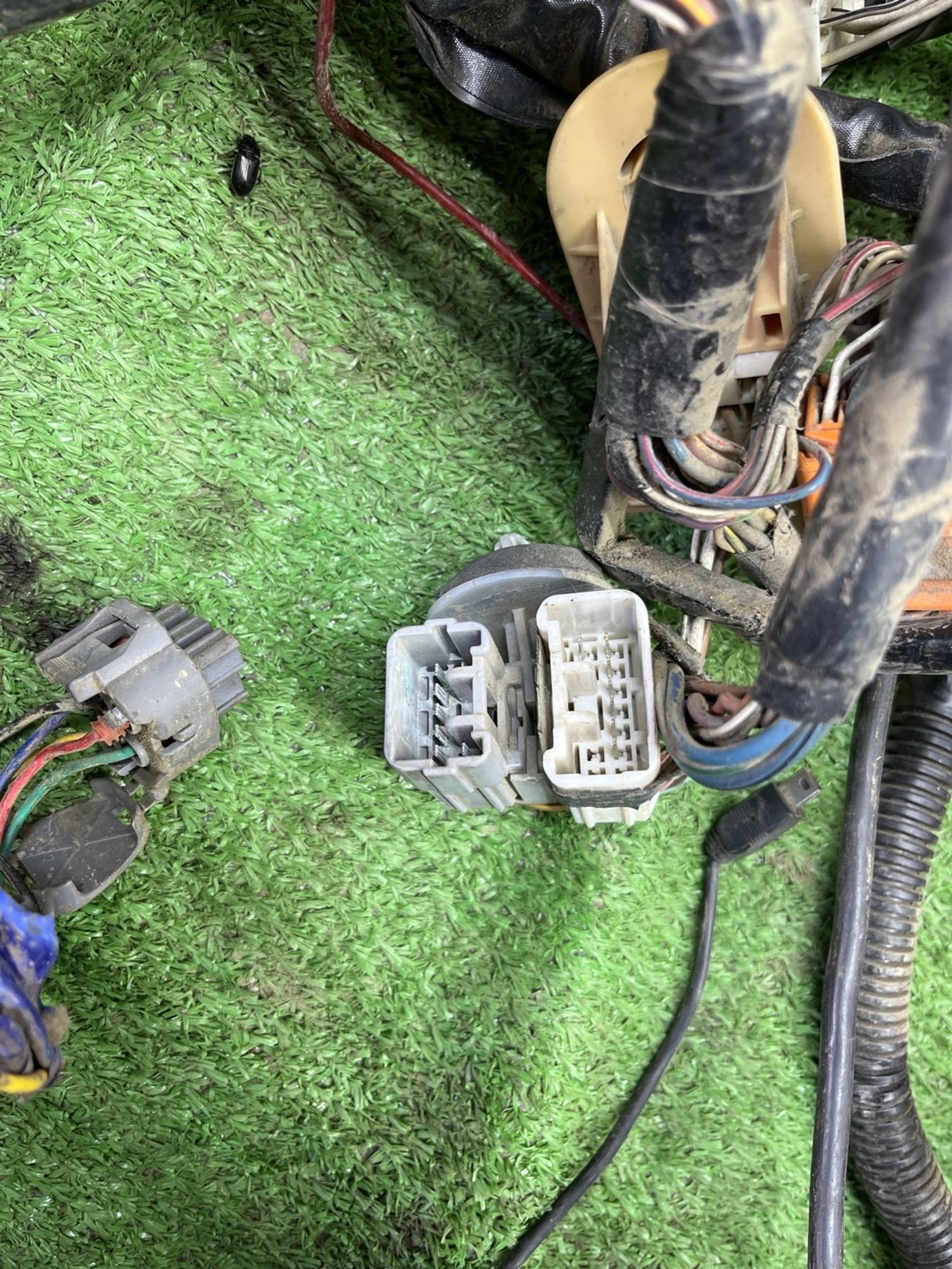 https://ycs.partsauto.market/partsauto-images/thmbs/userImages/cca1856e256b5441544f9aba03b424a6/part/d3b262e9-2d1e-4fe3-9181-261198cbbaad_1775642887954.jpg