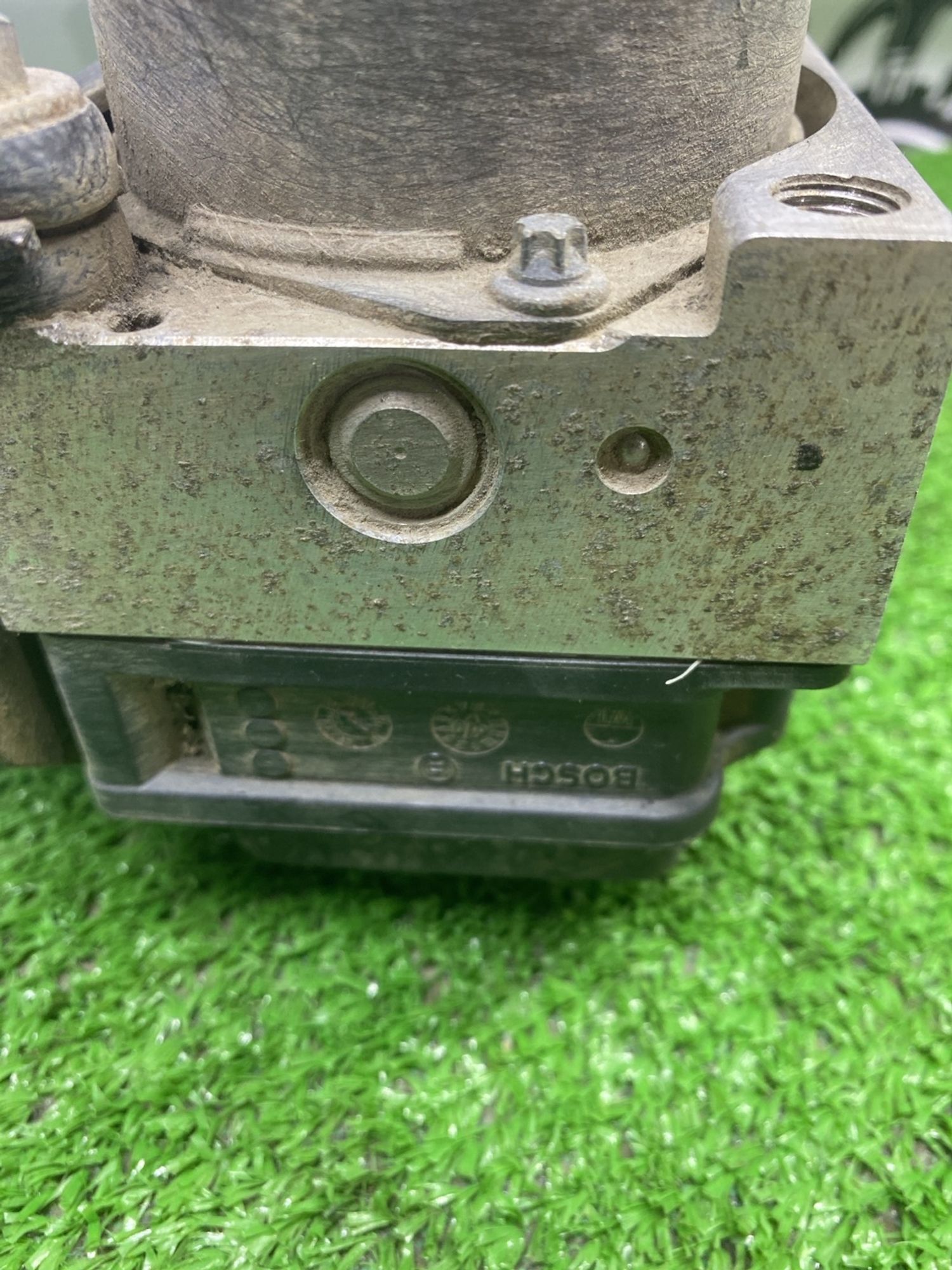 https://ycs.partsauto.market/partsauto-images/thmbs/userImages/cca1856e256b5441544f9aba03b424a6/part/d40b4073-b727-4923-b260-2e00a7dd2802_1782795457377.jpg
