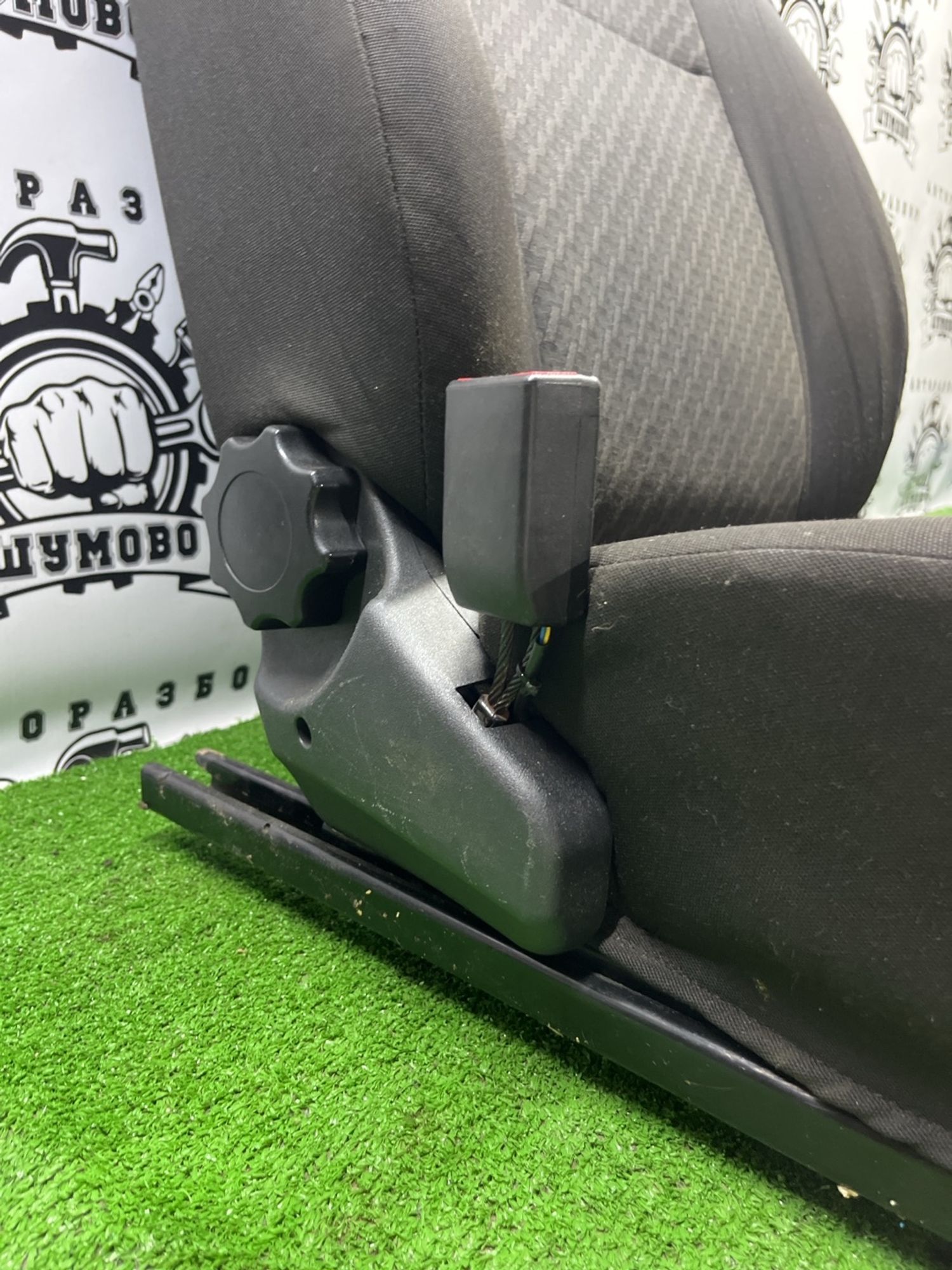 https://ycs.partsauto.market/partsauto-images/thmbs/userImages/cca1856e256b5441544f9aba03b424a6/part/d5171411-cf0f-4816-ab47-29fbd0d1312f_1783159579783.jpg