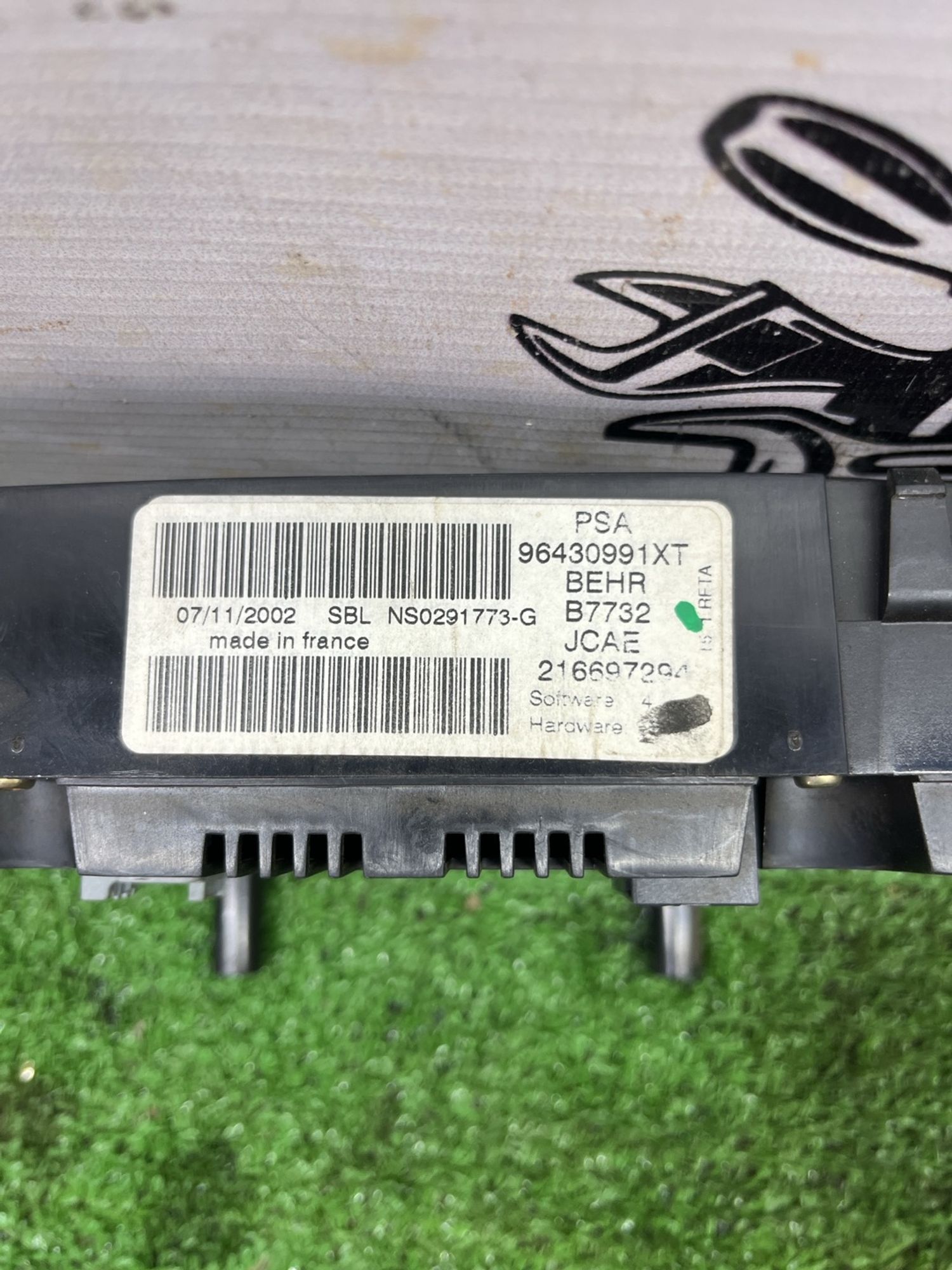 https://ycs.partsauto.market/partsauto-images/thmbs/userImages/cca1856e256b5441544f9aba03b424a6/part/d5528808-2701-4872-8c1d-2b532d51e7d8_1777453542449.jpg