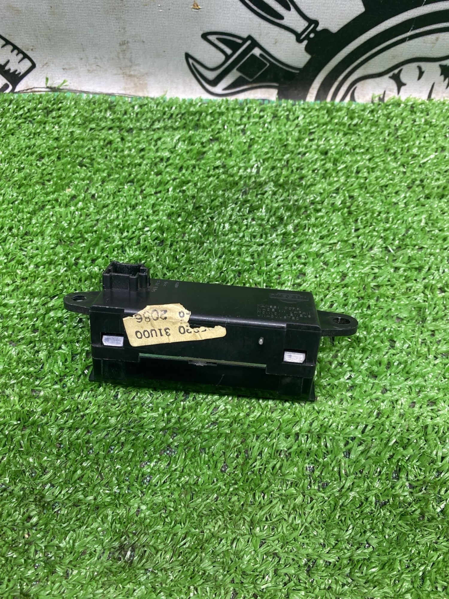 https://ycs.partsauto.market/partsauto-images/thmbs/userImages/cca1856e256b5441544f9aba03b424a6/part/d556988c-5177-44ec-ac58-c72838fc78f9_1789376024334.jpg