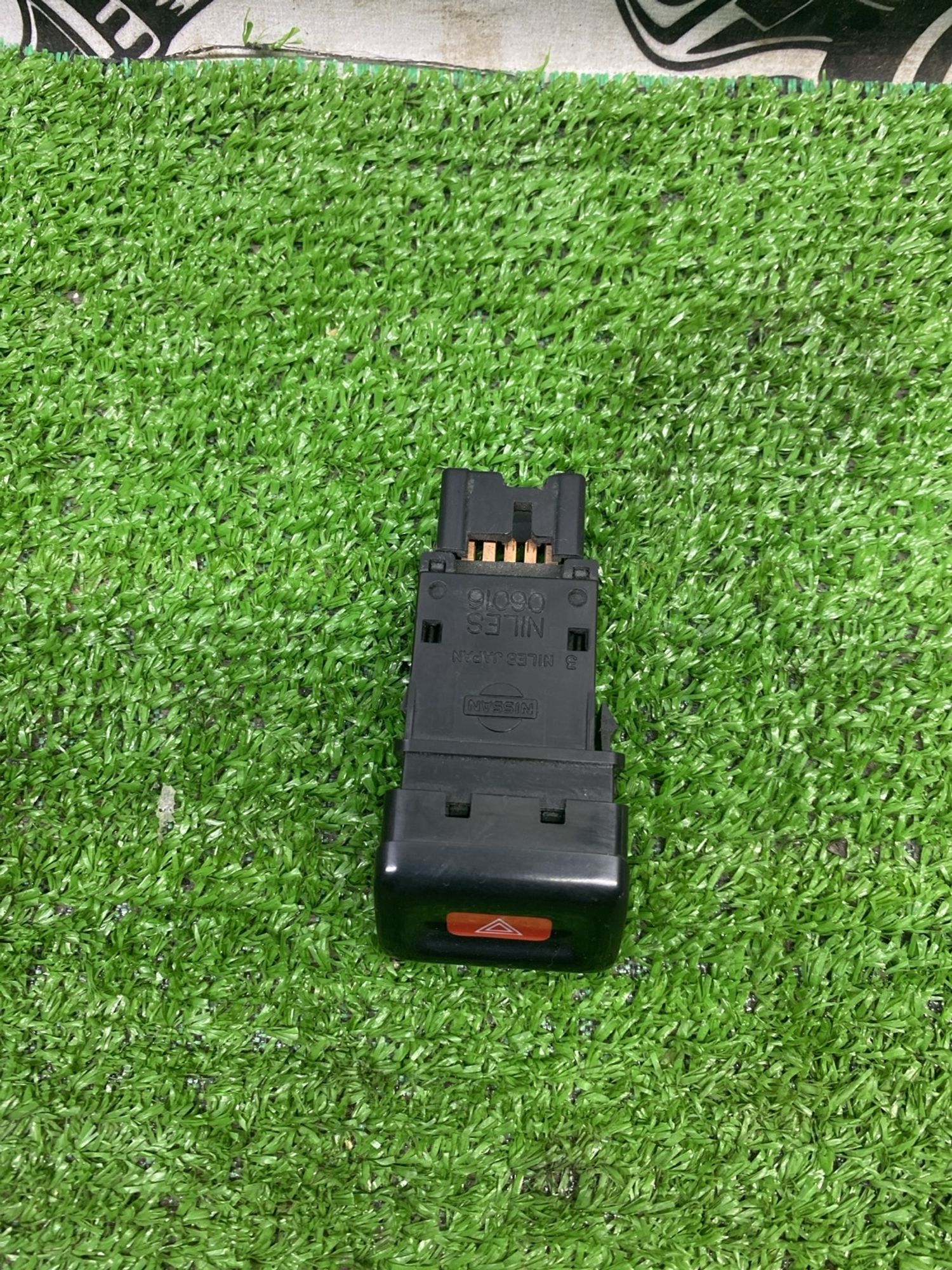 https://ycs.partsauto.market/partsauto-images/thmbs/userImages/cca1856e256b5441544f9aba03b424a6/part/d58706d7-dc9f-4318-bf61-e7995c8091e4_1789375837956.jpg