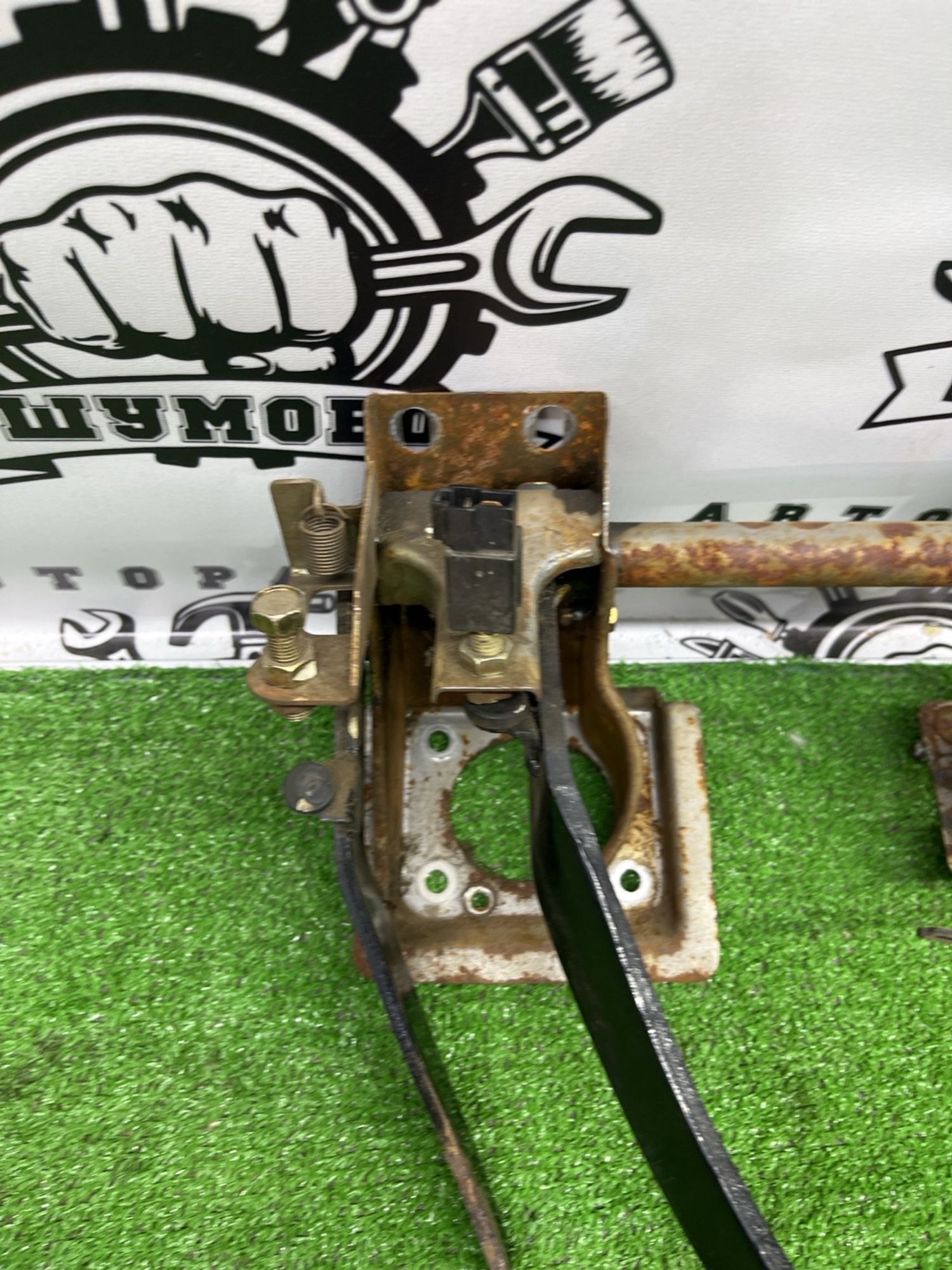 https://ycs.partsauto.market/partsauto-images/thmbs/userImages/cca1856e256b5441544f9aba03b424a6/part/d6040513-2b43-4f4c-99da-ac9f8ece89bd_1782376453639.jpg