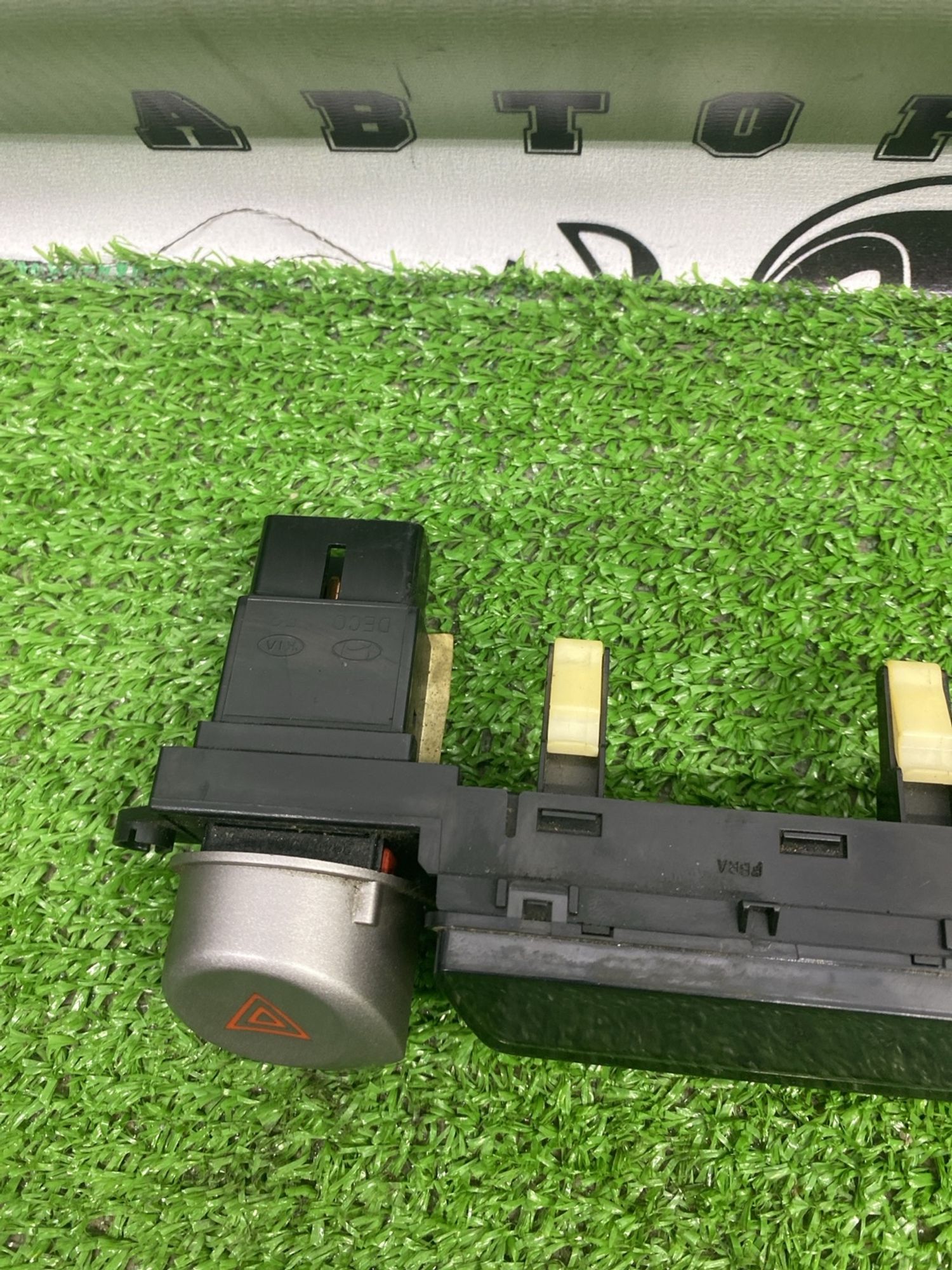 https://ycs.partsauto.market/partsauto-images/thmbs/userImages/cca1856e256b5441544f9aba03b424a6/part/d6bb86a8-8a5e-4860-b3ba-ae41980eb8e6_1782557730000.jpg