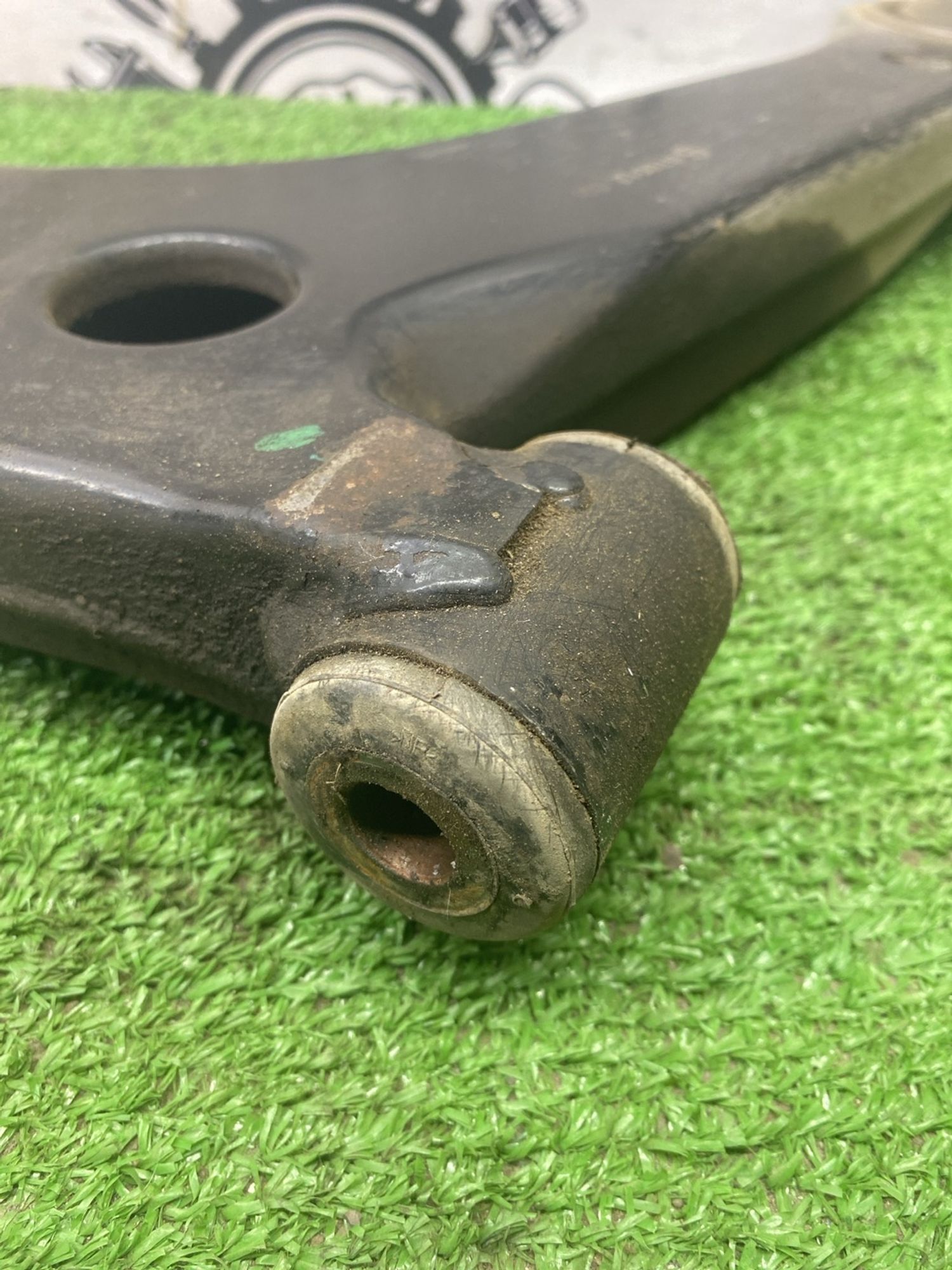 https://ycs.partsauto.market/partsauto-images/thmbs/userImages/cca1856e256b5441544f9aba03b424a6/part/d8136e07-0d76-45d1-b1e9-b4ec82b5e55f_1779432626288.jpg