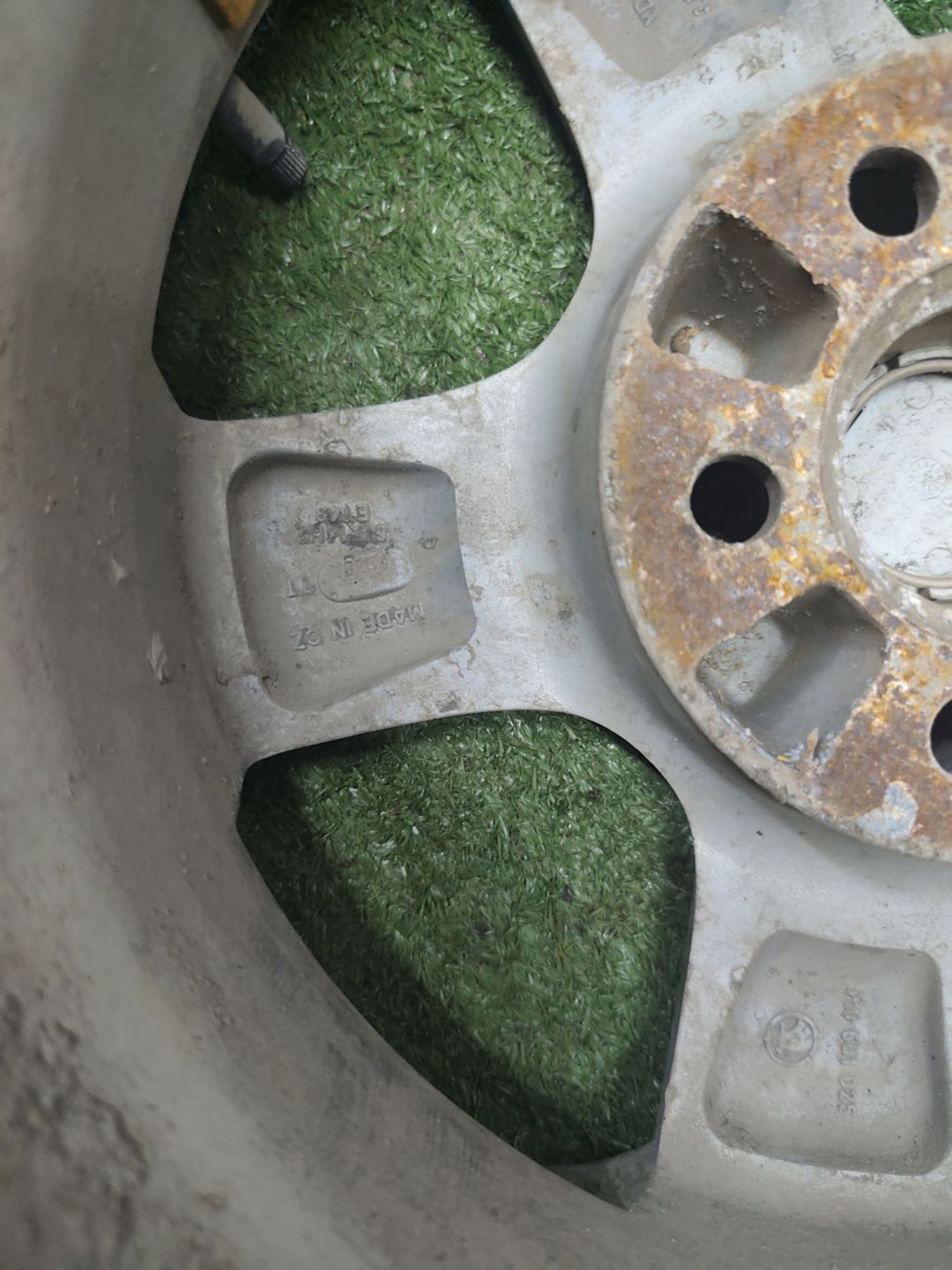 https://ycs.partsauto.market/partsauto-images/thmbs/userImages/cca1856e256b5441544f9aba03b424a6/part/d8365dc9-0dd1-4d54-b23f-76314afa3e6e_1783680168908.jpg