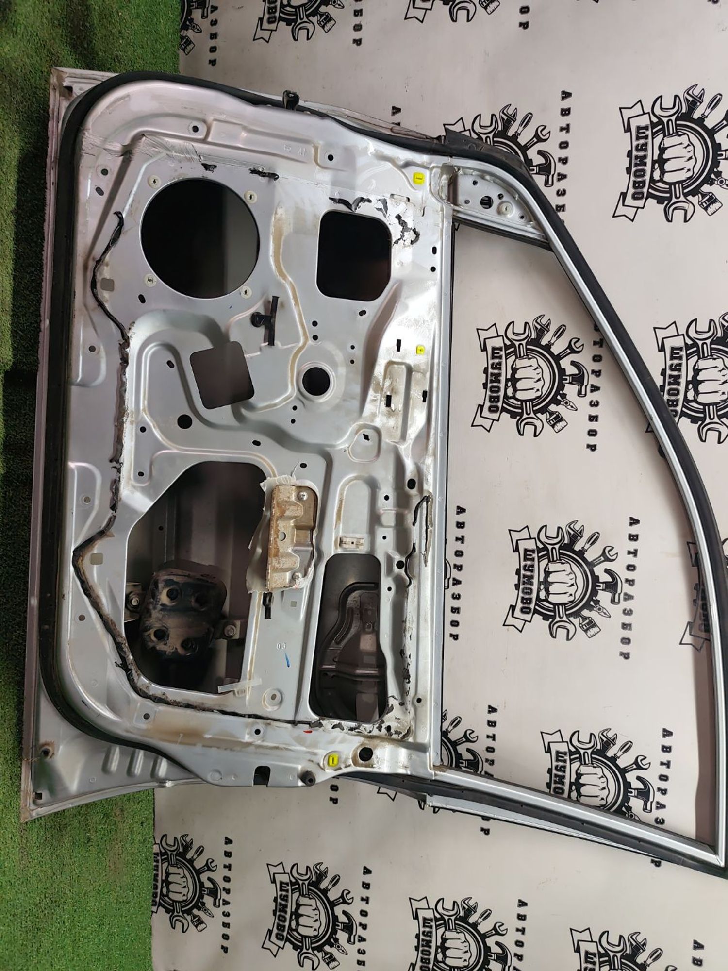 https://ycs.partsauto.market/partsauto-images/thmbs/userImages/cca1856e256b5441544f9aba03b424a6/part/d8e794c9-e628-43e8-bfd1-ec10335c7796_1779268087287.jpg
