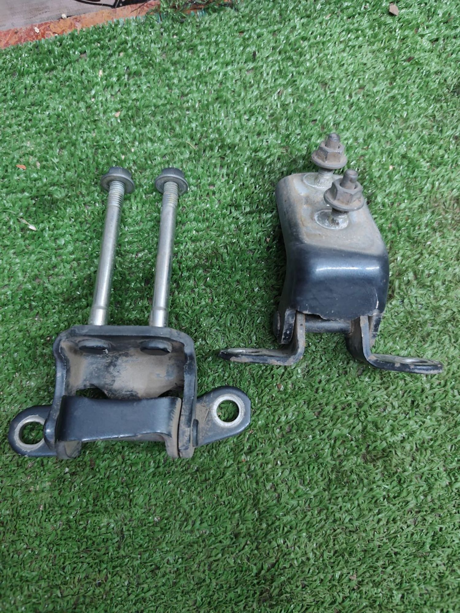 https://ycs.partsauto.market/partsauto-images/thmbs/userImages/cca1856e256b5441544f9aba03b424a6/part/d9491208-e542-4dce-9f1b-57627e852d36_1779865439261.jpg