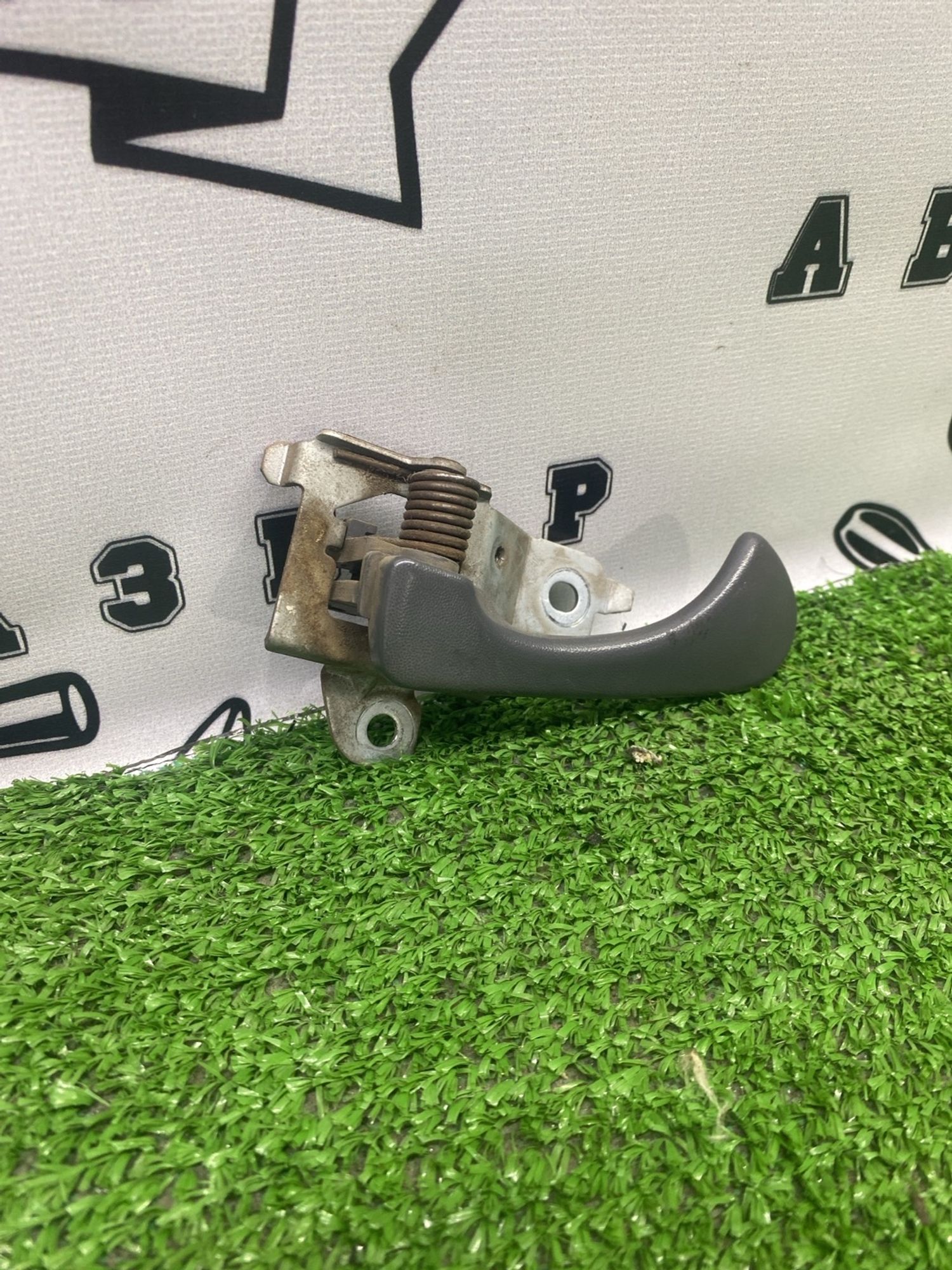 https://ycs.partsauto.market/partsauto-images/thmbs/userImages/cca1856e256b5441544f9aba03b424a6/part/d9c2eceb-cf2f-4347-8f33-bf93407e92bc_1781865249581.jpg