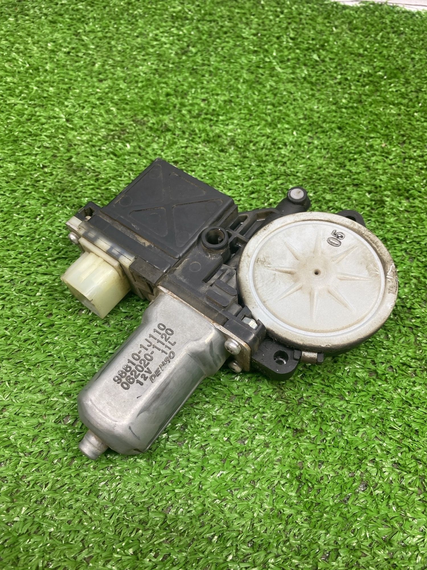 https://ycs.partsauto.market/partsauto-images/thmbs/userImages/cca1856e256b5441544f9aba03b424a6/part/da2b3ae3-7878-421a-865e-76f986741d66_1782550512378.jpg