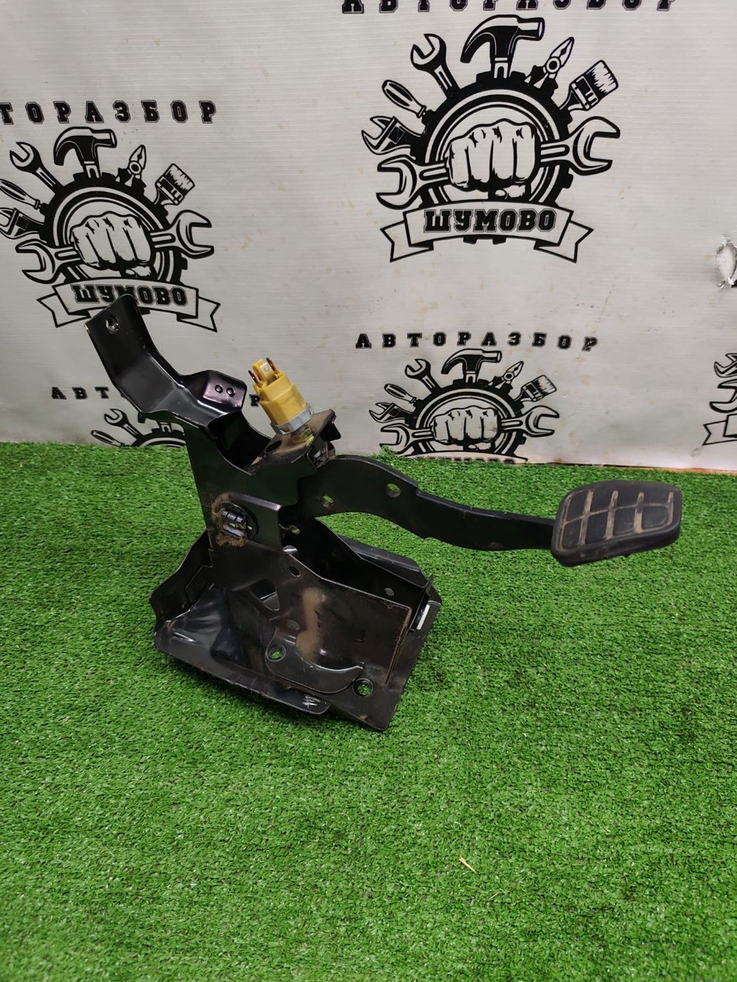 https://ycs.partsauto.market/partsauto-images/thmbs/userImages/cca1856e256b5441544f9aba03b424a6/part/db9c3eea-2d09-44e5-8a80-7b6647824940_1781001796068.jpg