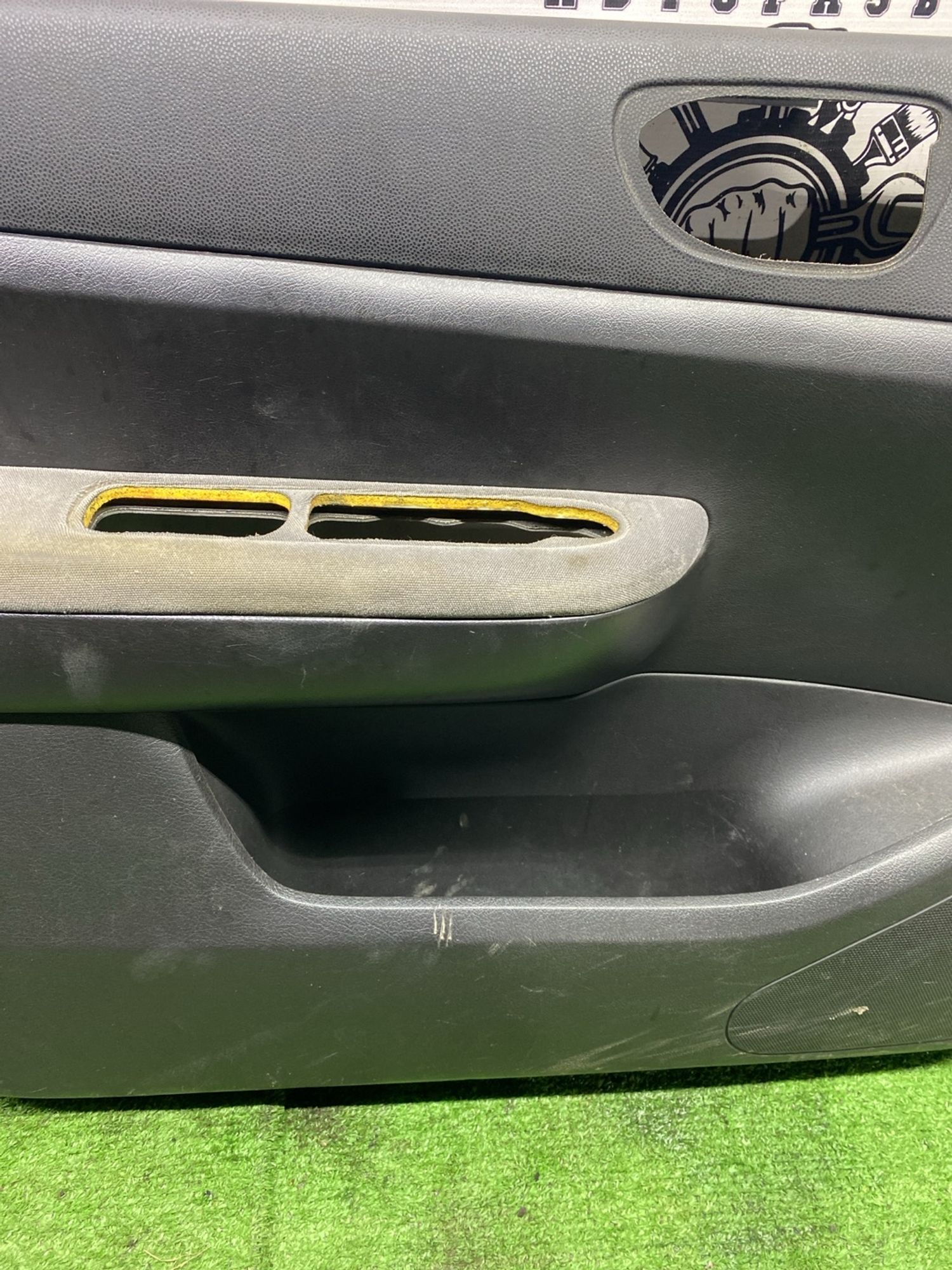 https://ycs.partsauto.market/partsauto-images/thmbs/userImages/cca1856e256b5441544f9aba03b424a6/part/dbb96fc8-0643-4a30-80e1-ebd449bb4f3a_1777373514136.jpg