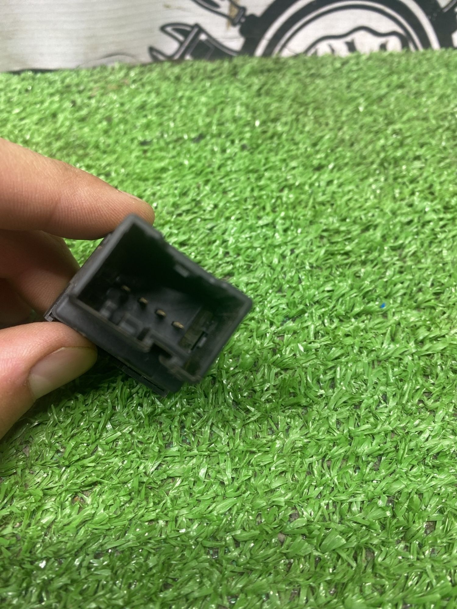 https://ycs.partsauto.market/partsauto-images/thmbs/userImages/cca1856e256b5441544f9aba03b424a6/part/dc121518-d457-49c3-a74f-3441d3f607d5_1777277085048.jpg