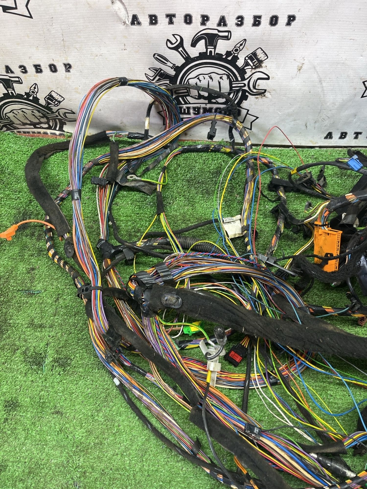 https://ycs.partsauto.market/partsauto-images/thmbs/userImages/cca1856e256b5441544f9aba03b424a6/part/dc2aeaad-865b-402c-9484-2d4bc47367fd_1778048031116.jpg