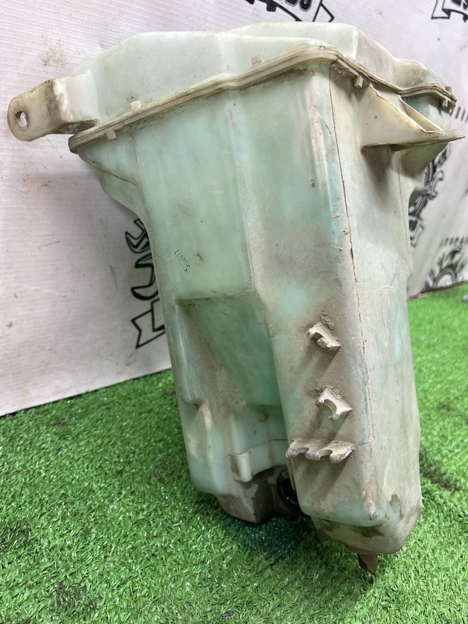 https://ycs.partsauto.market/partsauto-images/thmbs/userImages/cca1856e256b5441544f9aba03b424a6/part/dce569b4-196b-4255-8f37-dd846a69f383_1775199184269.jpg