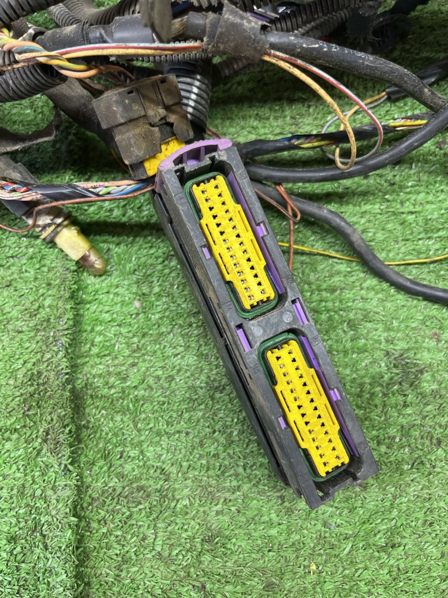 https://ycs.partsauto.market/partsauto-images/thmbs/userImages/cca1856e256b5441544f9aba03b424a6/part/de268619-3a87-4330-8c9e-982bad0dd9ce_1778069723774.jpg