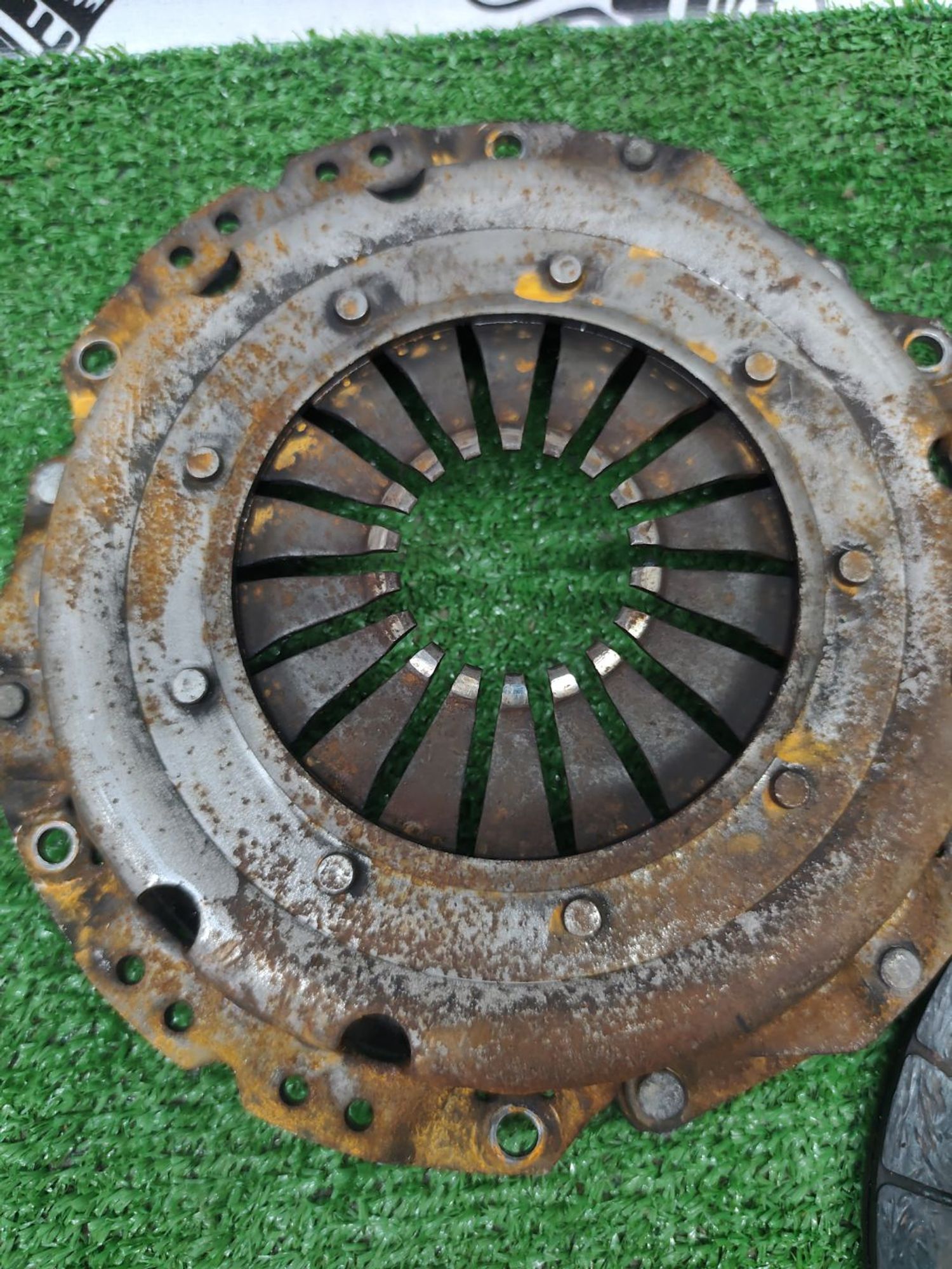 https://ycs.partsauto.market/partsauto-images/thmbs/userImages/cca1856e256b5441544f9aba03b424a6/part/dfd6b66d-e28b-4611-ad5f-ea6fb87f4d64_1783577966038.jpg