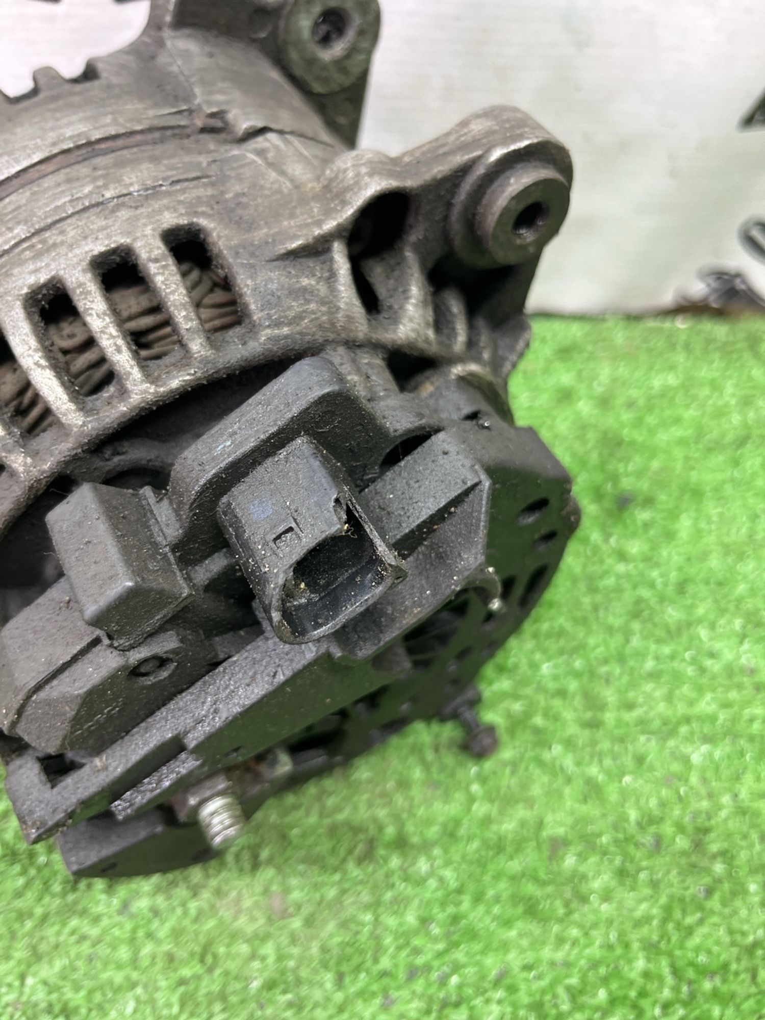 https://ycs.partsauto.market/partsauto-images/thmbs/userImages/cca1856e256b5441544f9aba03b424a6/part/e1ab79c0-e7df-45ae-9bcb-2aea6d8a155c_1777195238861.jpg