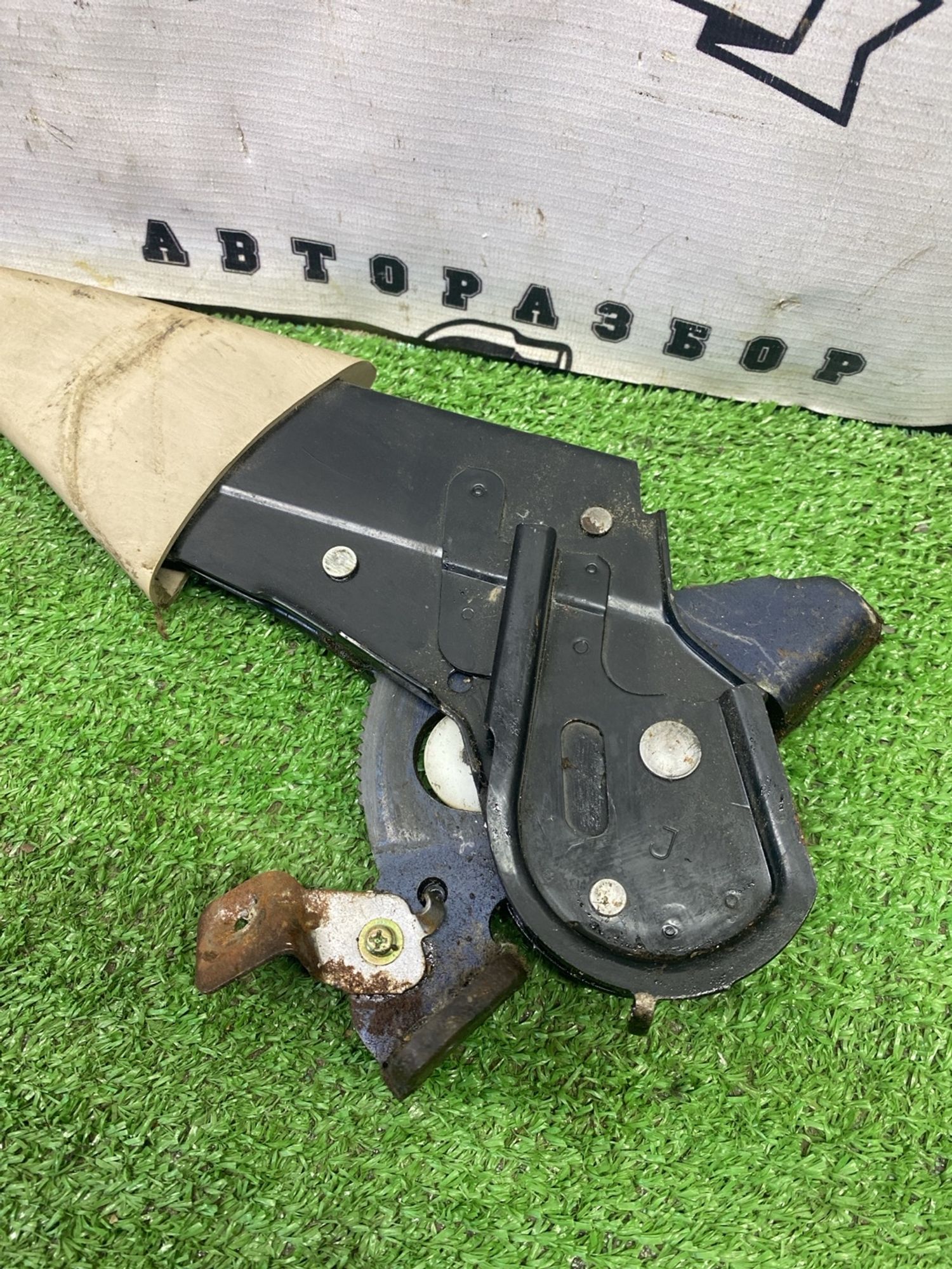 https://ycs.partsauto.market/partsauto-images/thmbs/userImages/cca1856e256b5441544f9aba03b424a6/part/e1dca6cc-6f07-4b79-b439-7c36300c7350_1775555460239.jpg