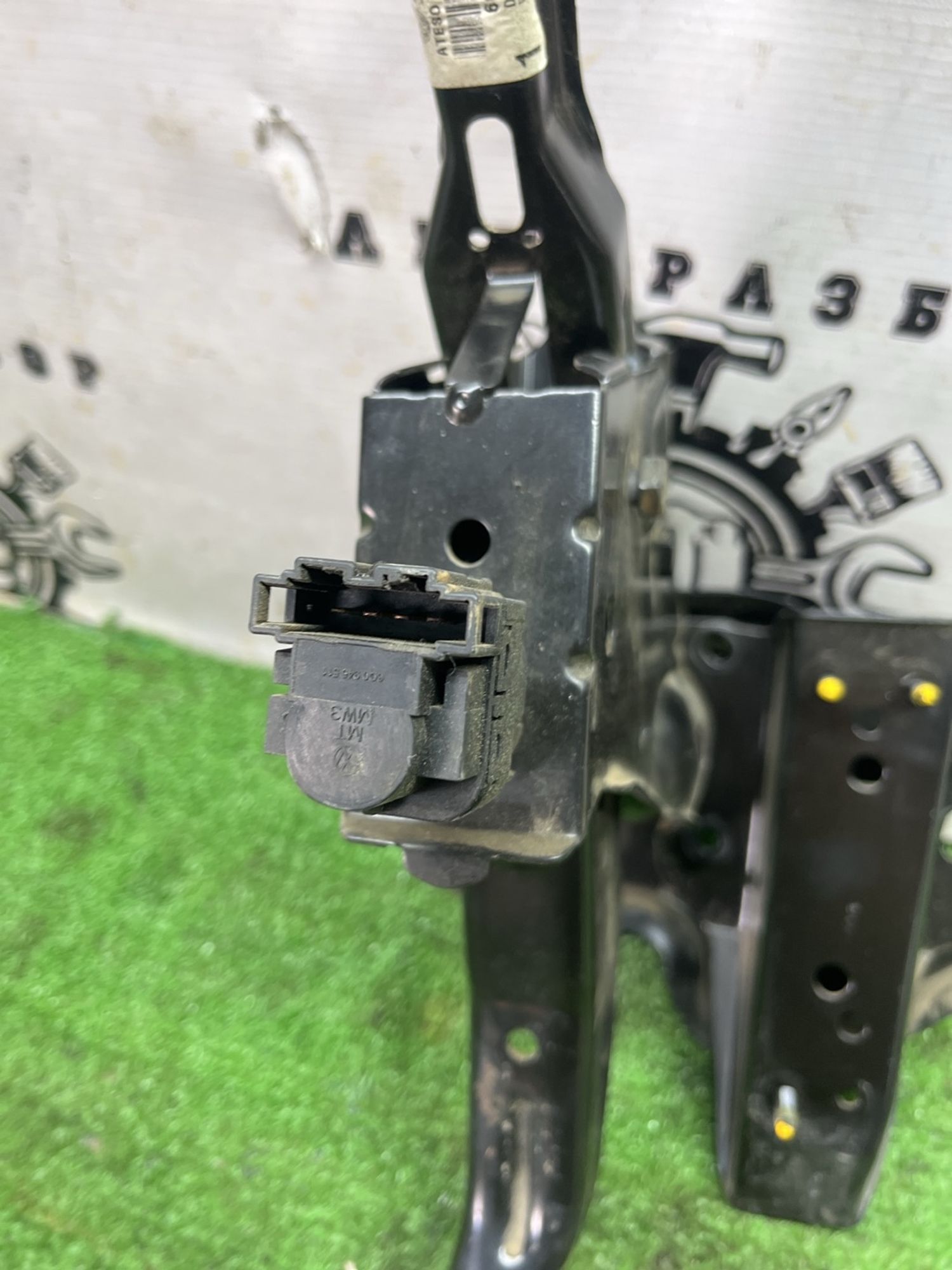 https://ycs.partsauto.market/partsauto-images/thmbs/userImages/cca1856e256b5441544f9aba03b424a6/part/e2a4af06-1a44-418f-b37d-b86b11c2d094_1777187851355.jpg