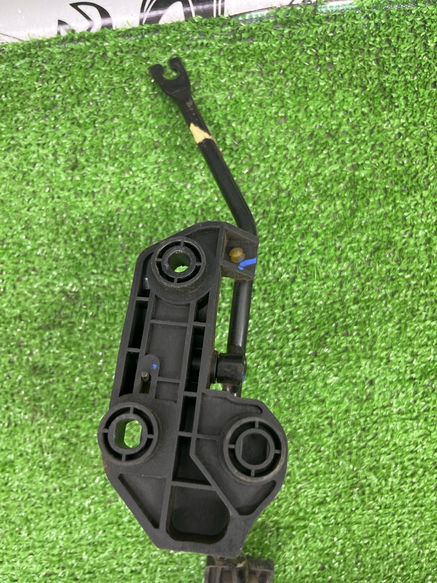 https://ycs.partsauto.market/partsauto-images/thmbs/userImages/cca1856e256b5441544f9aba03b424a6/part/e35c733e-9ec8-4ed3-b40a-8a75b1183794_1782800383968.jpg