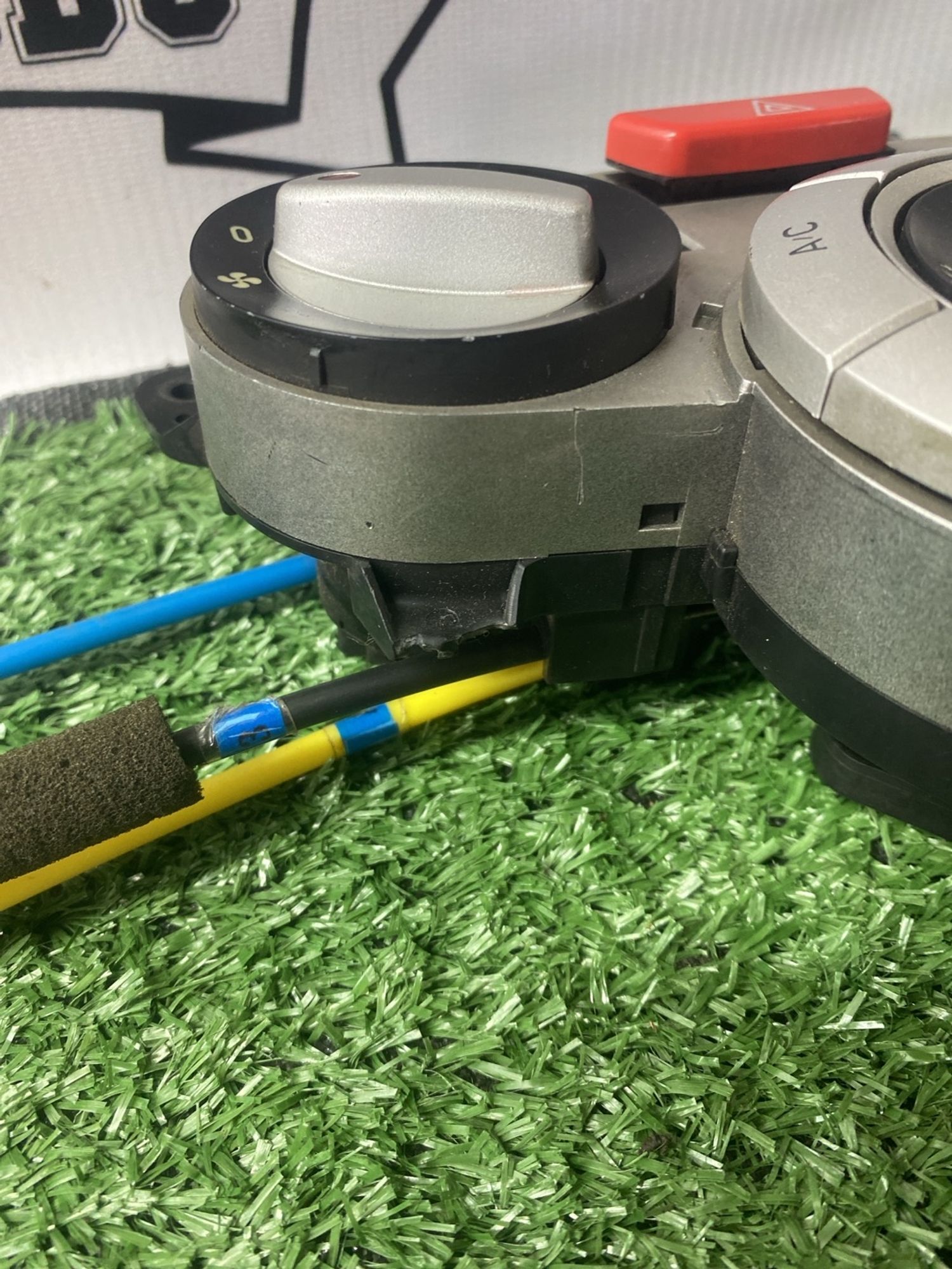 https://ycs.partsauto.market/partsauto-images/thmbs/userImages/cca1856e256b5441544f9aba03b424a6/part/e3e44691-dc2d-44cd-b5fe-0f602cef5d77_1781076323840.jpg