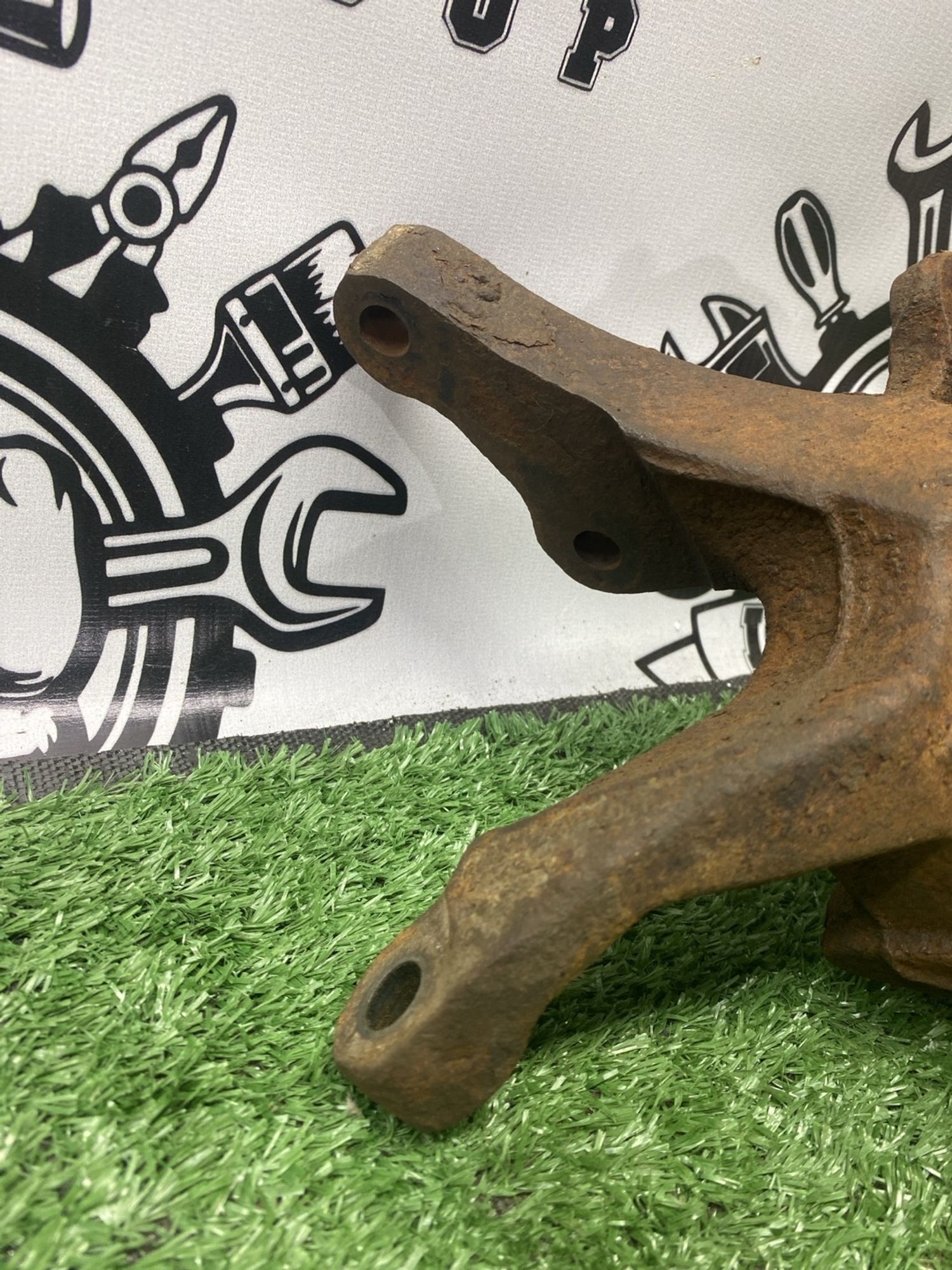 https://ycs.partsauto.market/partsauto-images/thmbs/userImages/cca1856e256b5441544f9aba03b424a6/part/e441d3b4-8d46-4bfb-a4c1-2e6119bf11cf_1782206834911.jpg