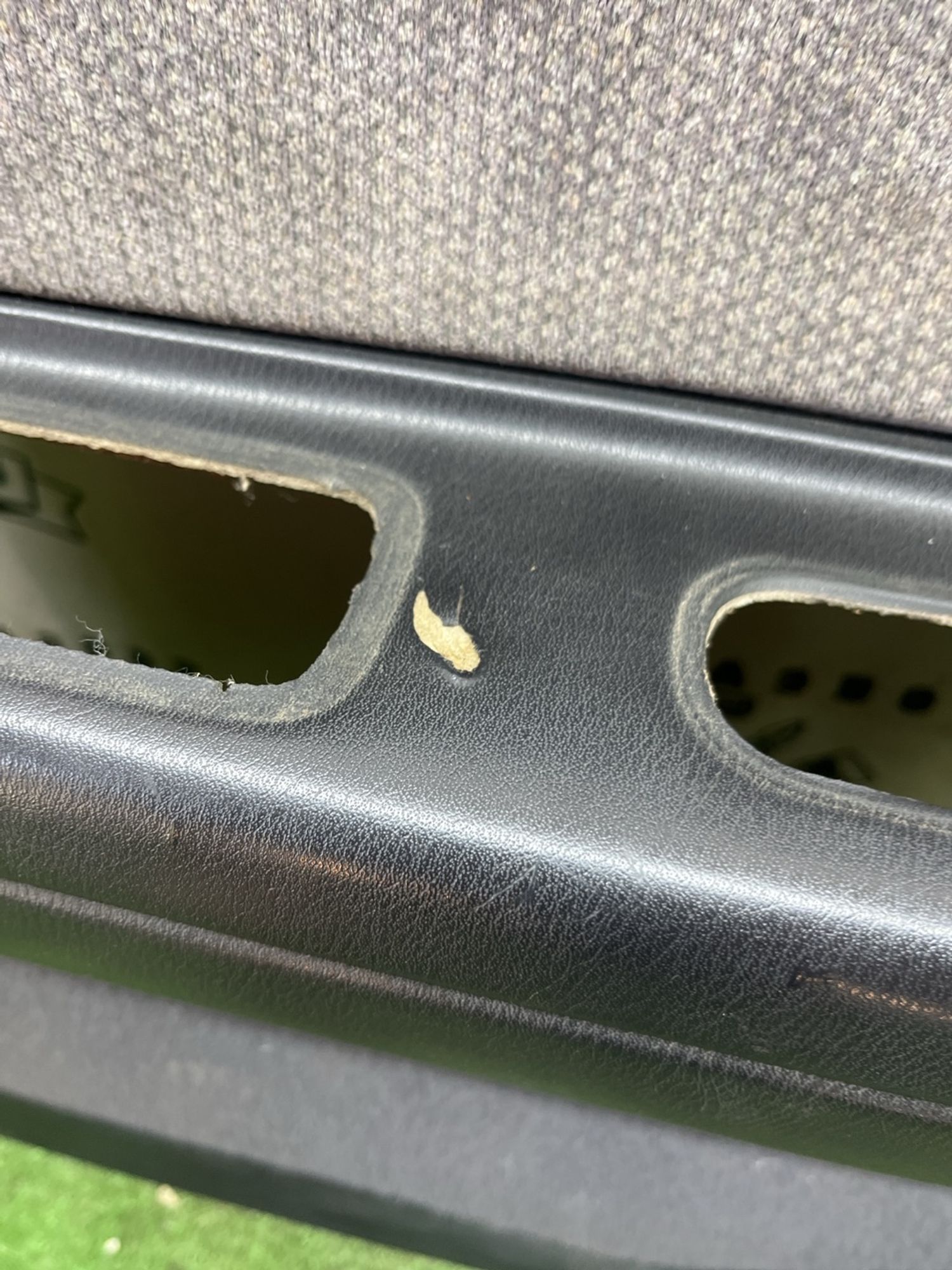 https://ycs.partsauto.market/partsauto-images/thmbs/userImages/cca1856e256b5441544f9aba03b424a6/part/e55ac8af-c7a2-4773-9325-c1a4f1453ac8_1778300931248.jpg