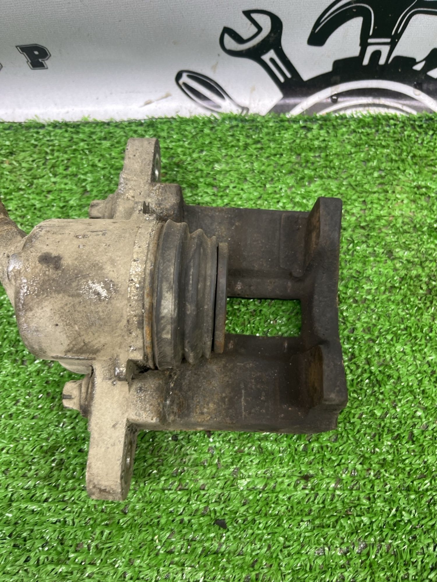 https://ycs.partsauto.market/partsauto-images/thmbs/userImages/cca1856e256b5441544f9aba03b424a6/part/e65bafdd-54dc-4627-9553-c6abd6754d03_1783693887039.jpg