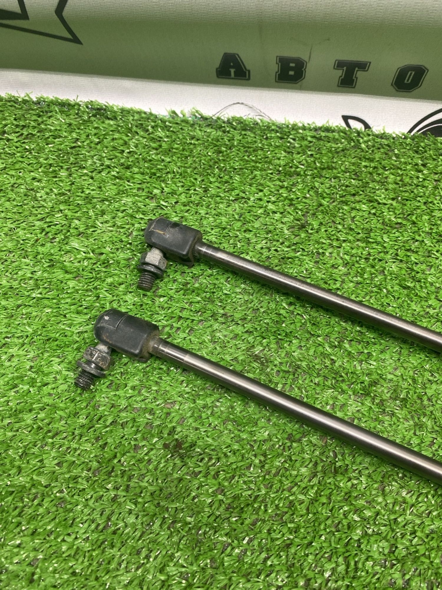 https://ycs.partsauto.market/partsauto-images/thmbs/userImages/cca1856e256b5441544f9aba03b424a6/part/e68f4b82-d789-4465-87b8-a72c28ef194b_1782556342137.jpg