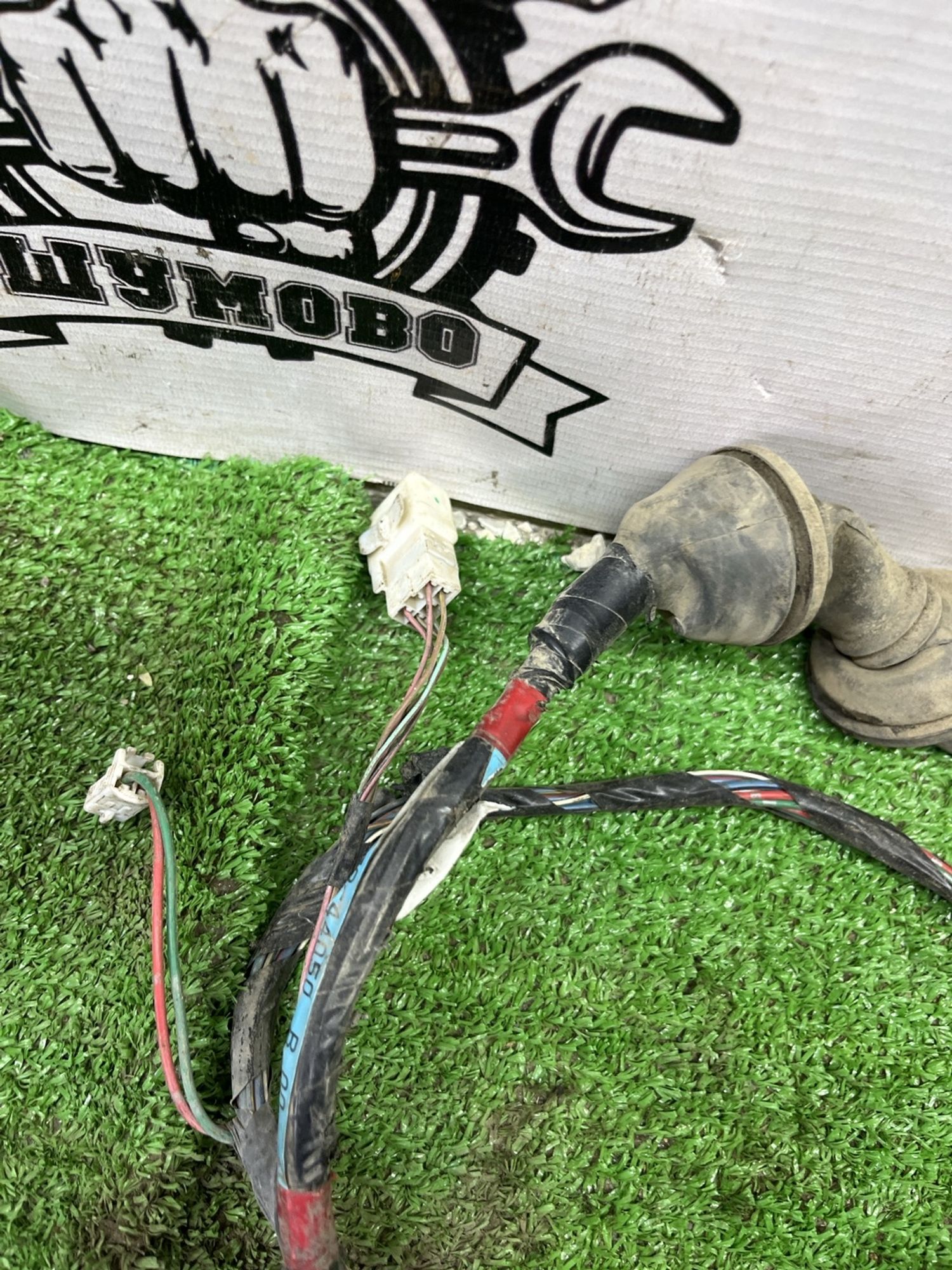 https://ycs.partsauto.market/partsauto-images/thmbs/userImages/cca1856e256b5441544f9aba03b424a6/part/e927b4fb-97ae-419c-ac18-dacbd06e5b5b_1775645743772.jpg