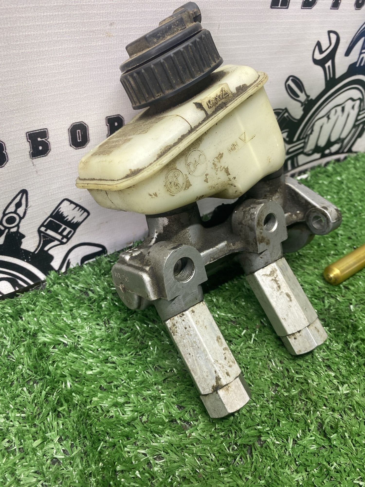 https://ycs.partsauto.market/partsauto-images/thmbs/userImages/cca1856e256b5441544f9aba03b424a6/part/e9474d58-3523-436c-9a53-646d64e69edd_1780482197307.jpg