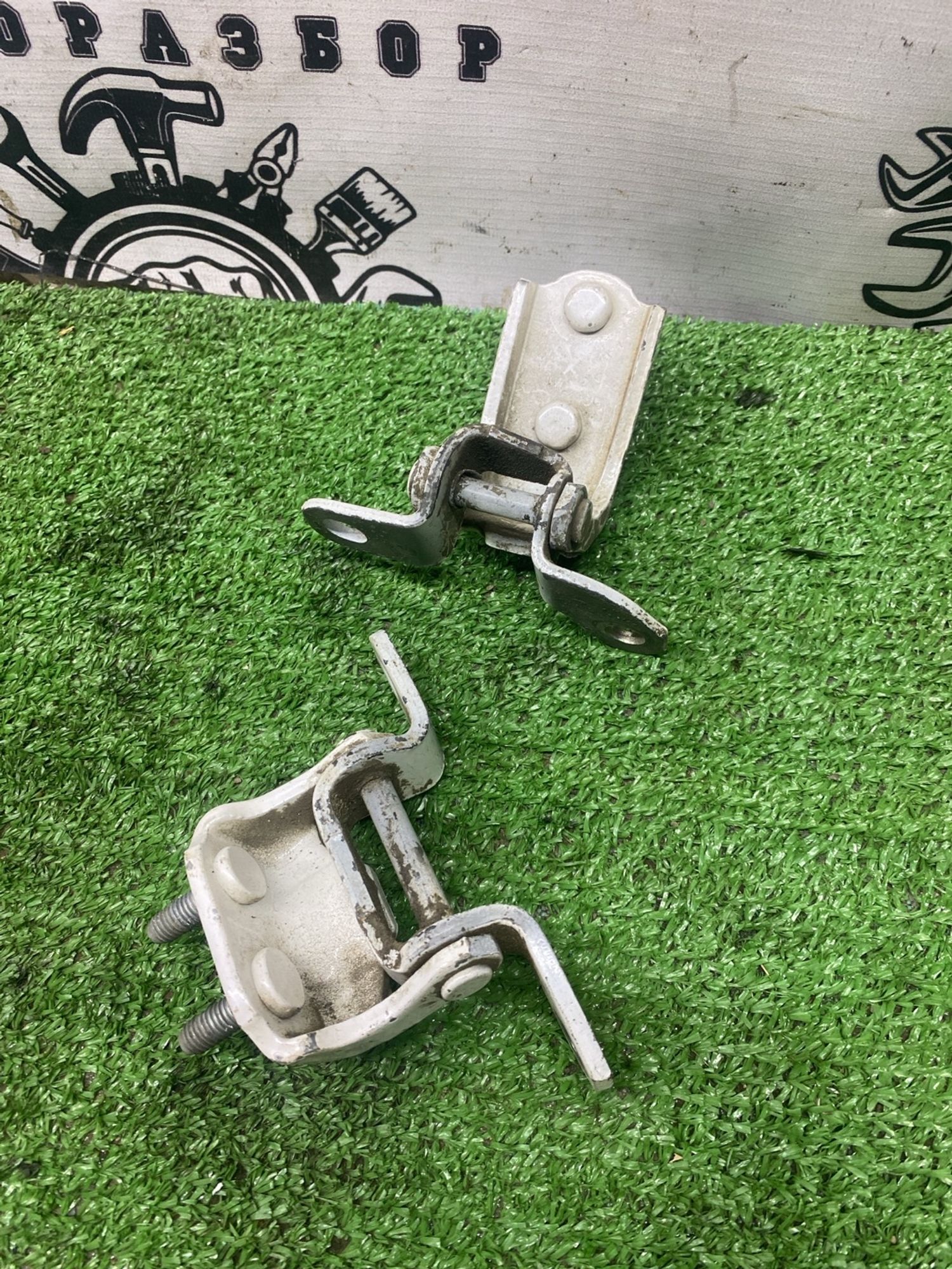 https://ycs.partsauto.market/partsauto-images/thmbs/userImages/cca1856e256b5441544f9aba03b424a6/part/e9644405-3333-4533-9b97-a88c395ee908_1779087890226.jpg