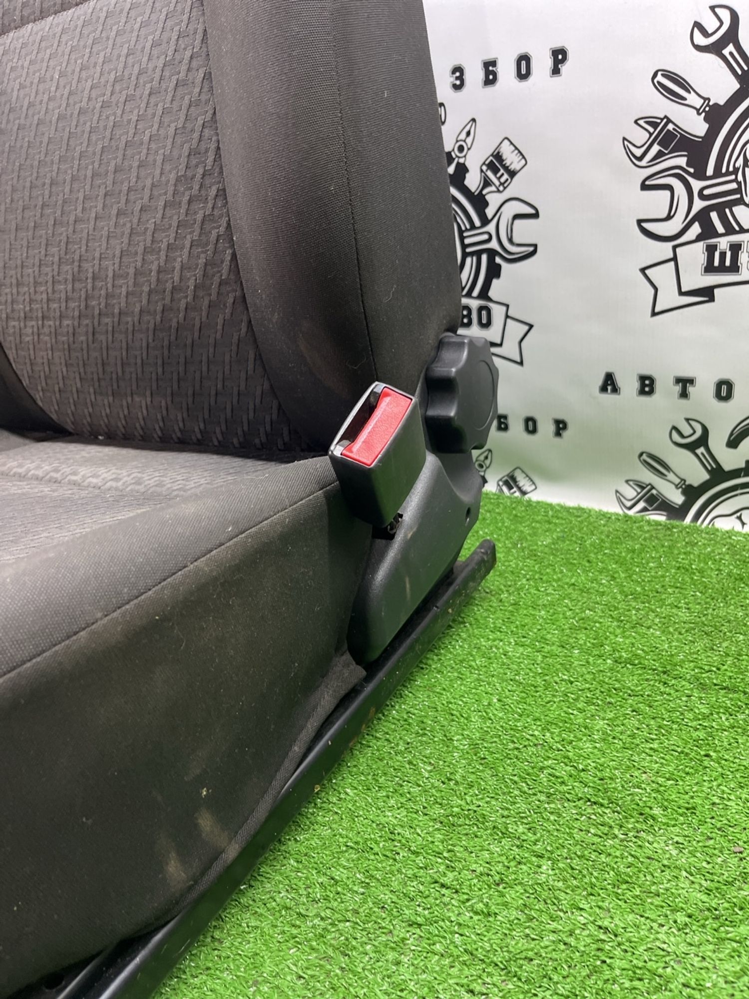 https://ycs.partsauto.market/partsauto-images/thmbs/userImages/cca1856e256b5441544f9aba03b424a6/part/e9eebf08-dce3-4998-9399-7005126bbe41_1783159278172.jpg