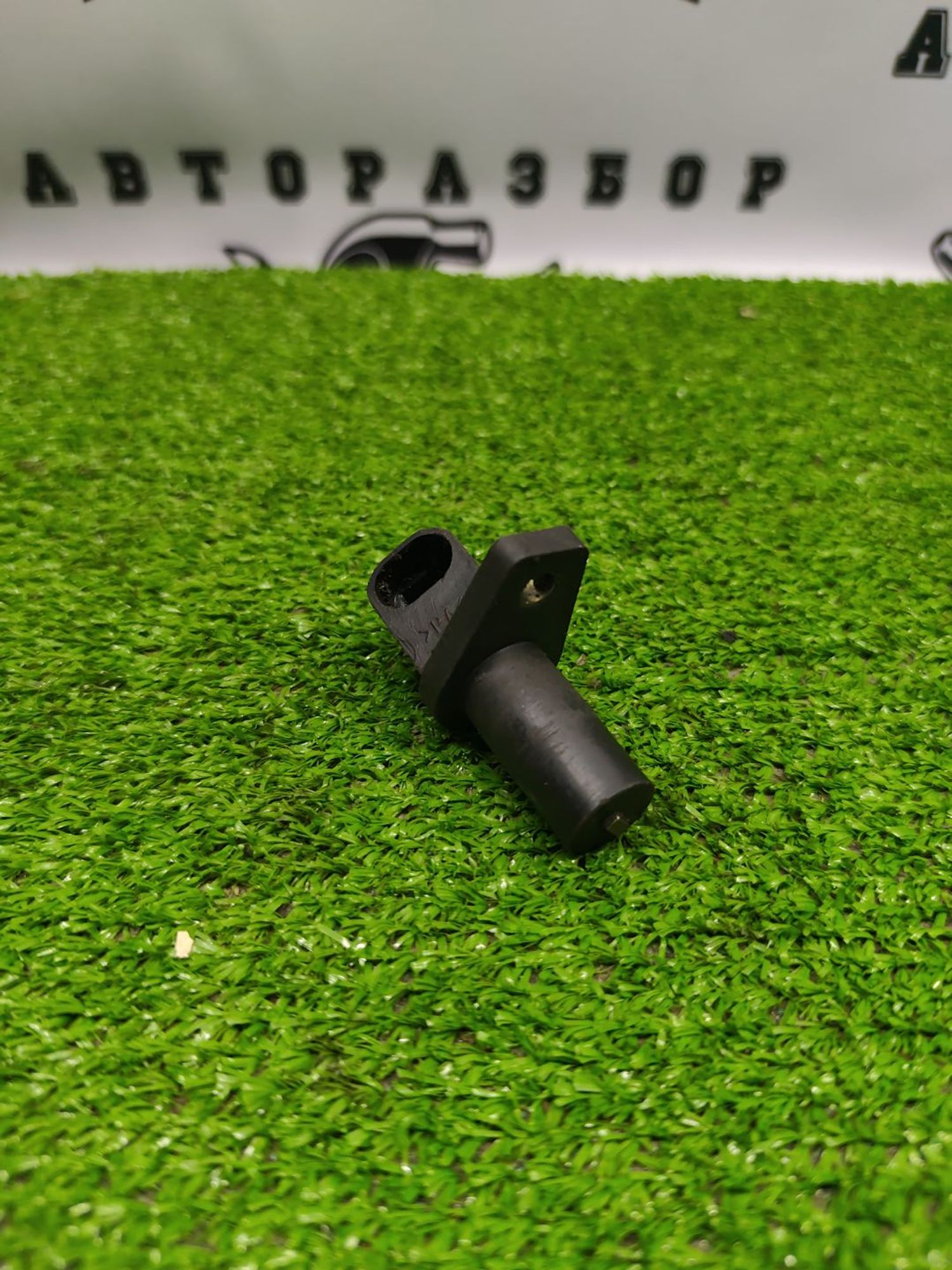 https://ycs.partsauto.market/partsauto-images/thmbs/userImages/cca1856e256b5441544f9aba03b424a6/part/ea2df1ab-0e95-444e-a9c8-d83f63ee8016_1781697112892.jpg