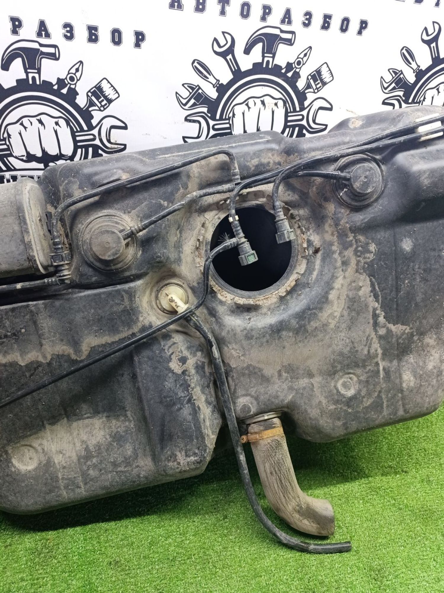 https://ycs.partsauto.market/partsauto-images/thmbs/userImages/cca1856e256b5441544f9aba03b424a6/part/eb26ed58-9e0f-4c8d-8142-150adfd1d5aa_1787049100858.jpg