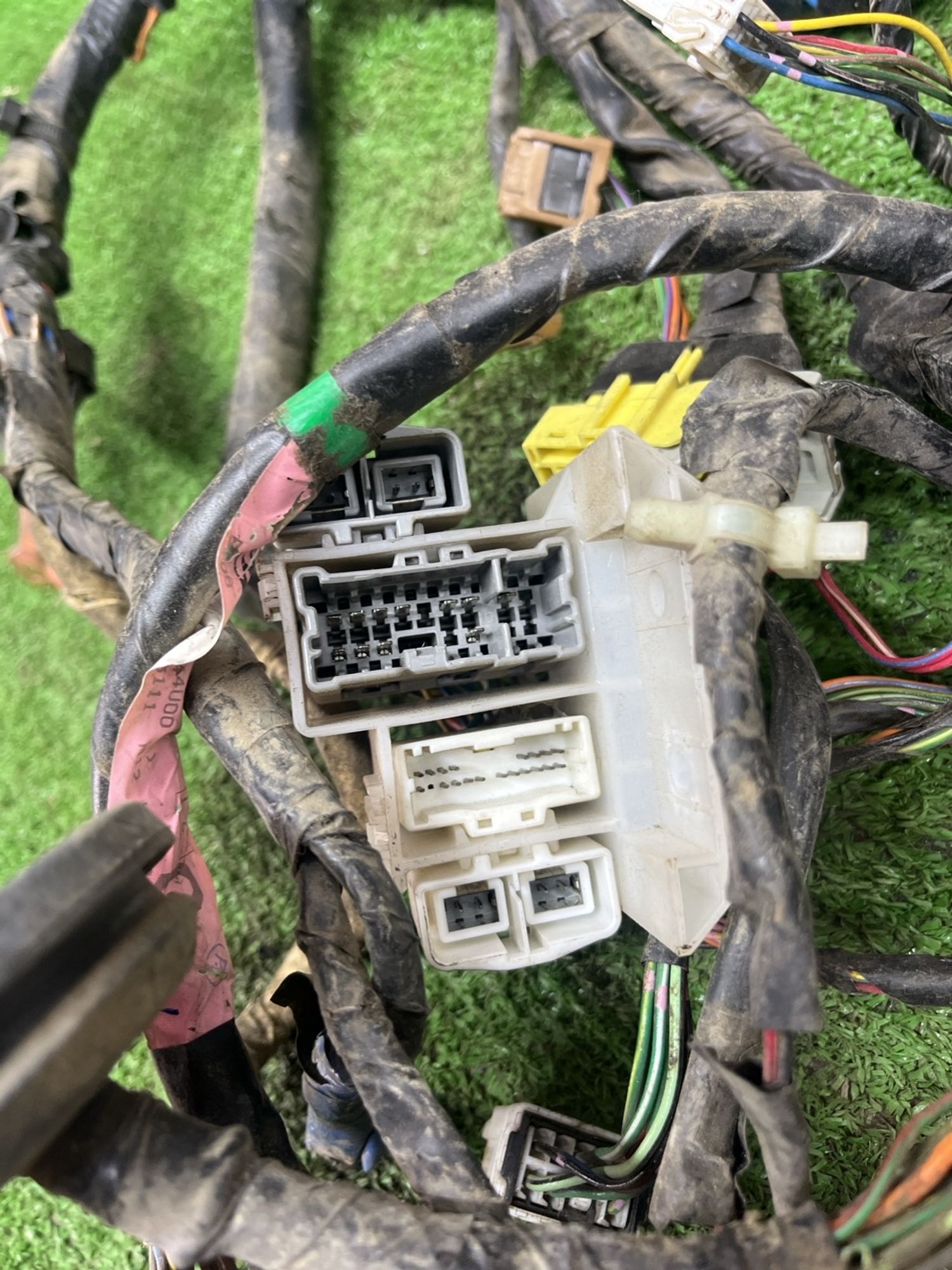 https://ycs.partsauto.market/partsauto-images/thmbs/userImages/cca1856e256b5441544f9aba03b424a6/part/ece0ac05-7a64-47c2-9f1d-74ad2f66d7ba_1780334132755.jpg