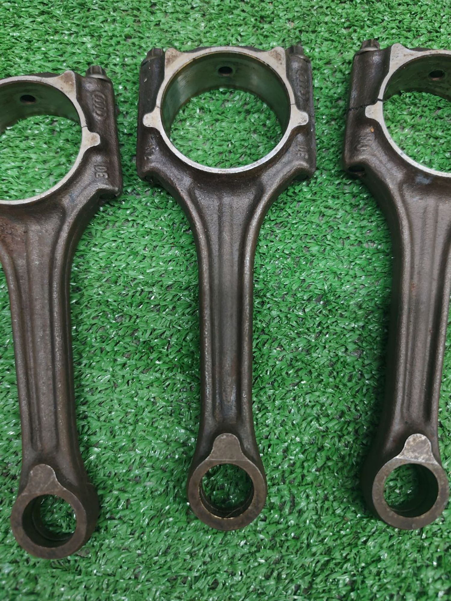 https://ycs.partsauto.market/partsauto-images/thmbs/userImages/cca1856e256b5441544f9aba03b424a6/part/ecf0af3c-eb2b-4c01-bc39-09929088467f_1781521929866.jpg