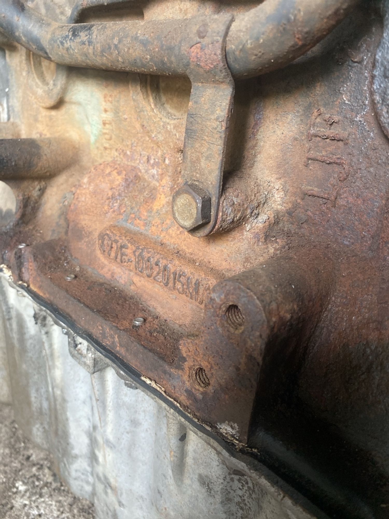 https://ycs.partsauto.market/partsauto-images/thmbs/userImages/cca1856e256b5441544f9aba03b424a6/part/eee57b0b-dd9c-4c69-8446-e9ee52c3de96_1780921773179.jpg