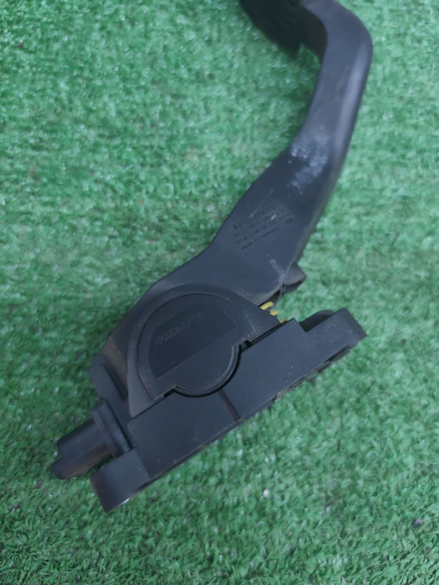 https://ycs.partsauto.market/partsauto-images/thmbs/userImages/cca1856e256b5441544f9aba03b424a6/part/ef808f13-f173-435e-9052-bc297e7f1b90_1777787583878.jpg