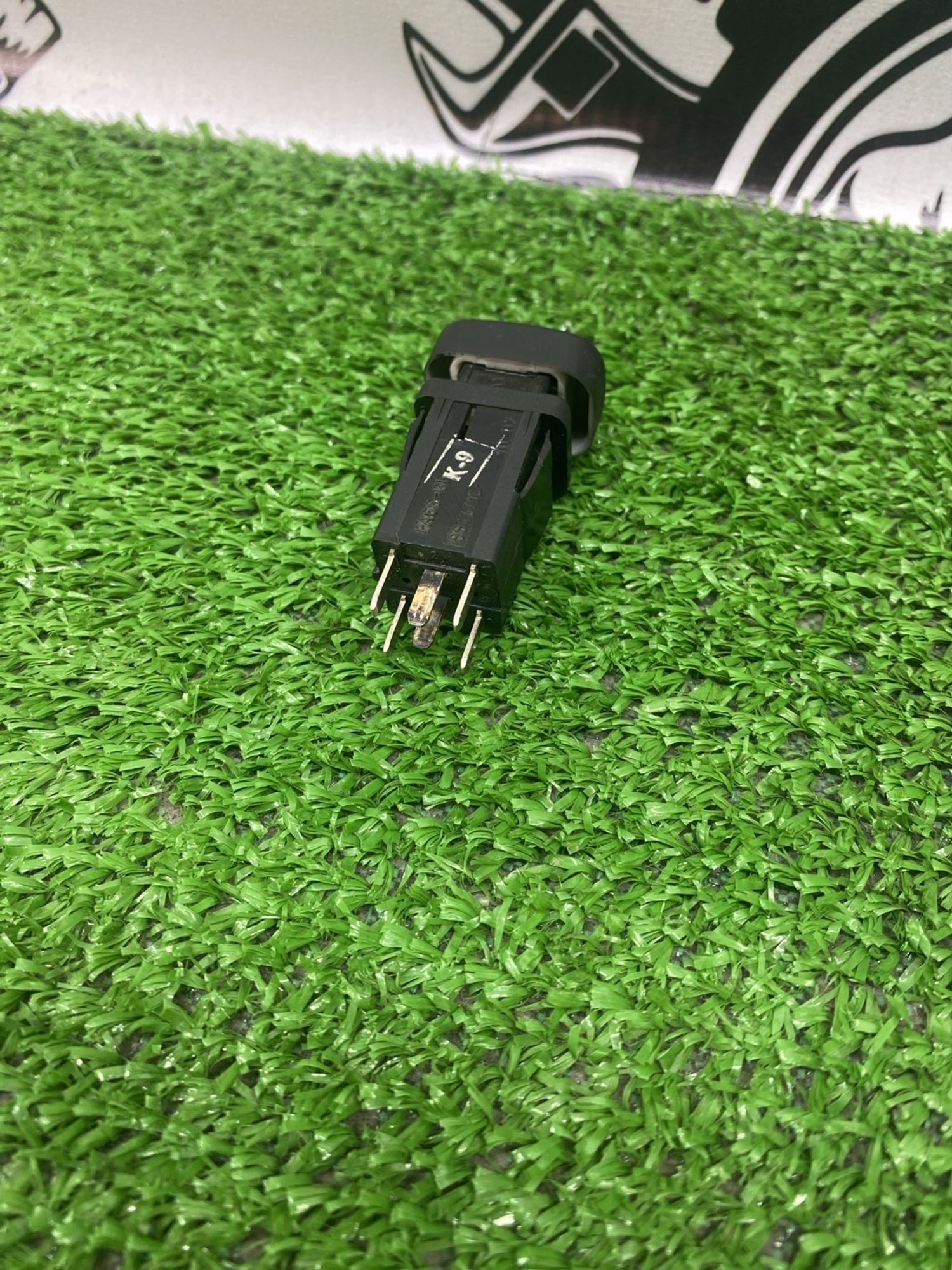 https://ycs.partsauto.market/partsauto-images/thmbs/userImages/cca1856e256b5441544f9aba03b424a6/part/ef8a9194-2b0d-4ff8-b537-69c00d70831c_1781506891115.jpg