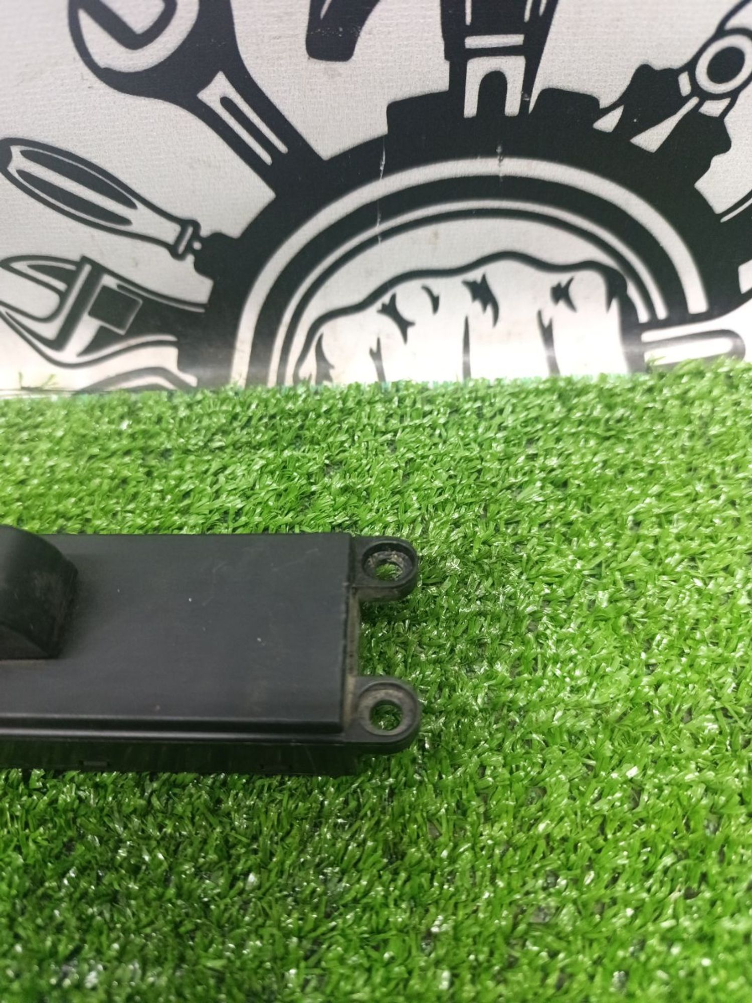 https://ycs.partsauto.market/partsauto-images/thmbs/userImages/cca1856e256b5441544f9aba03b424a6/part/ef933da9-ea95-4315-a9e5-f5c1b649a36a_1789117632782.jpg