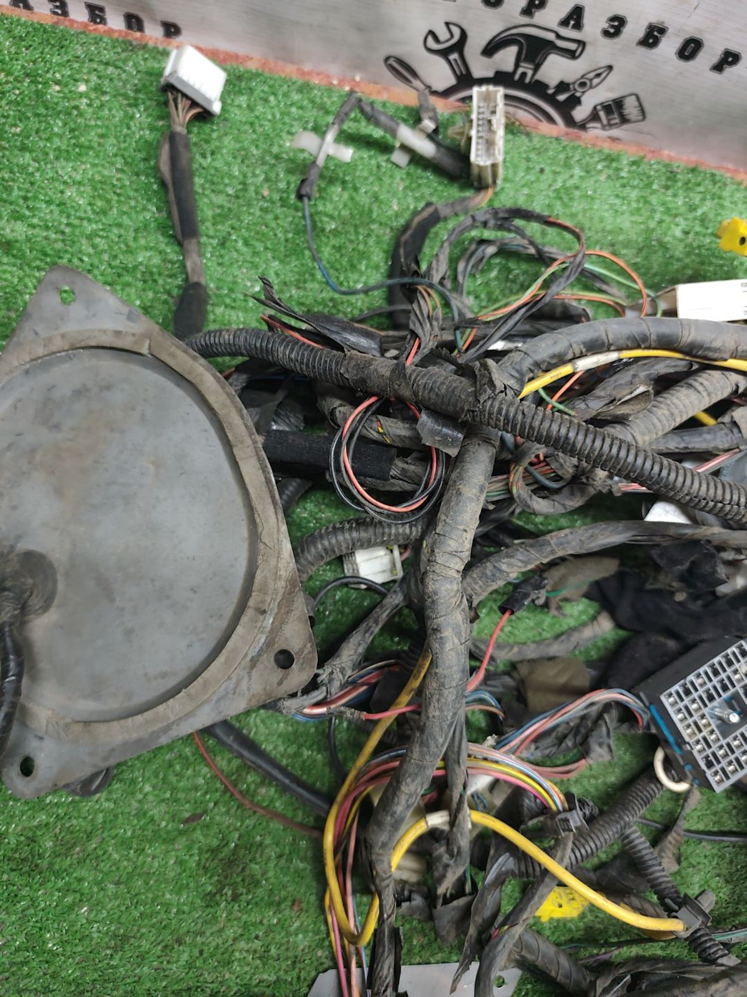 https://ycs.partsauto.market/partsauto-images/thmbs/userImages/cca1856e256b5441544f9aba03b424a6/part/f07f158b-9bc1-47a4-8c60-f761ba6c52f1_1779706401578.jpg