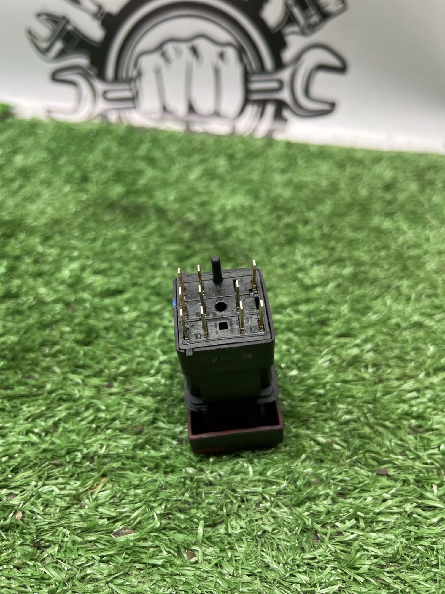 https://ycs.partsauto.market/partsauto-images/thmbs/userImages/cca1856e256b5441544f9aba03b424a6/part/f0edee0d-f289-4a75-92d8-633d2893e62d_1782977483449.jpg